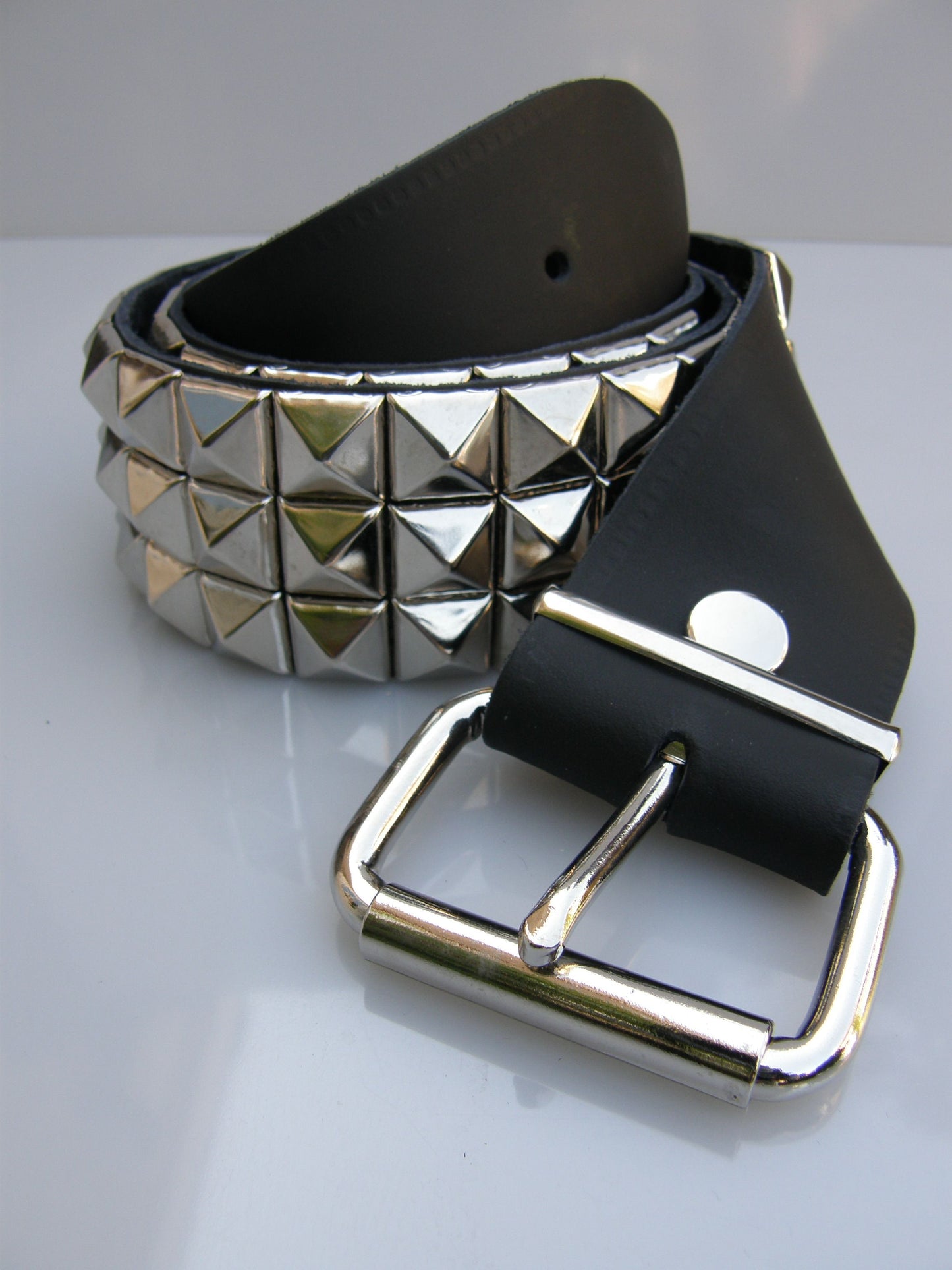 Belt 3 Row Pyramid Studs