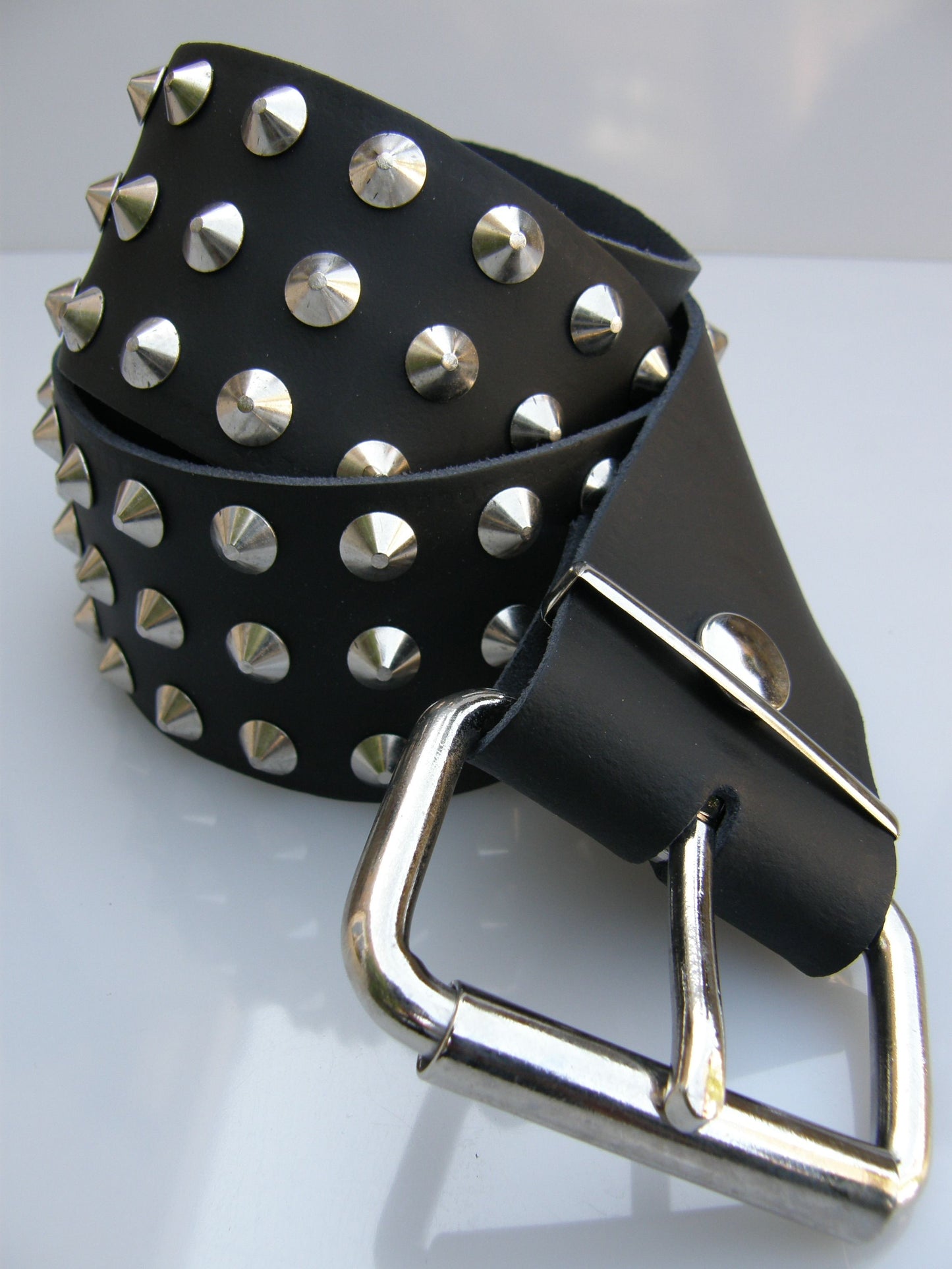 Riem Leer Zwart 3 Row Conical Studs
