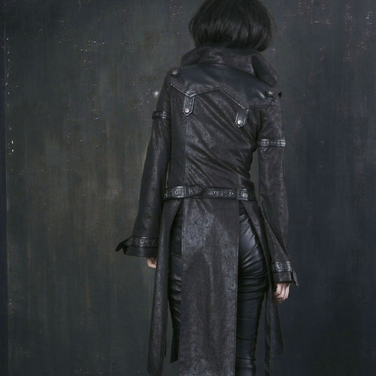 Moving Faster Women's Coat Black