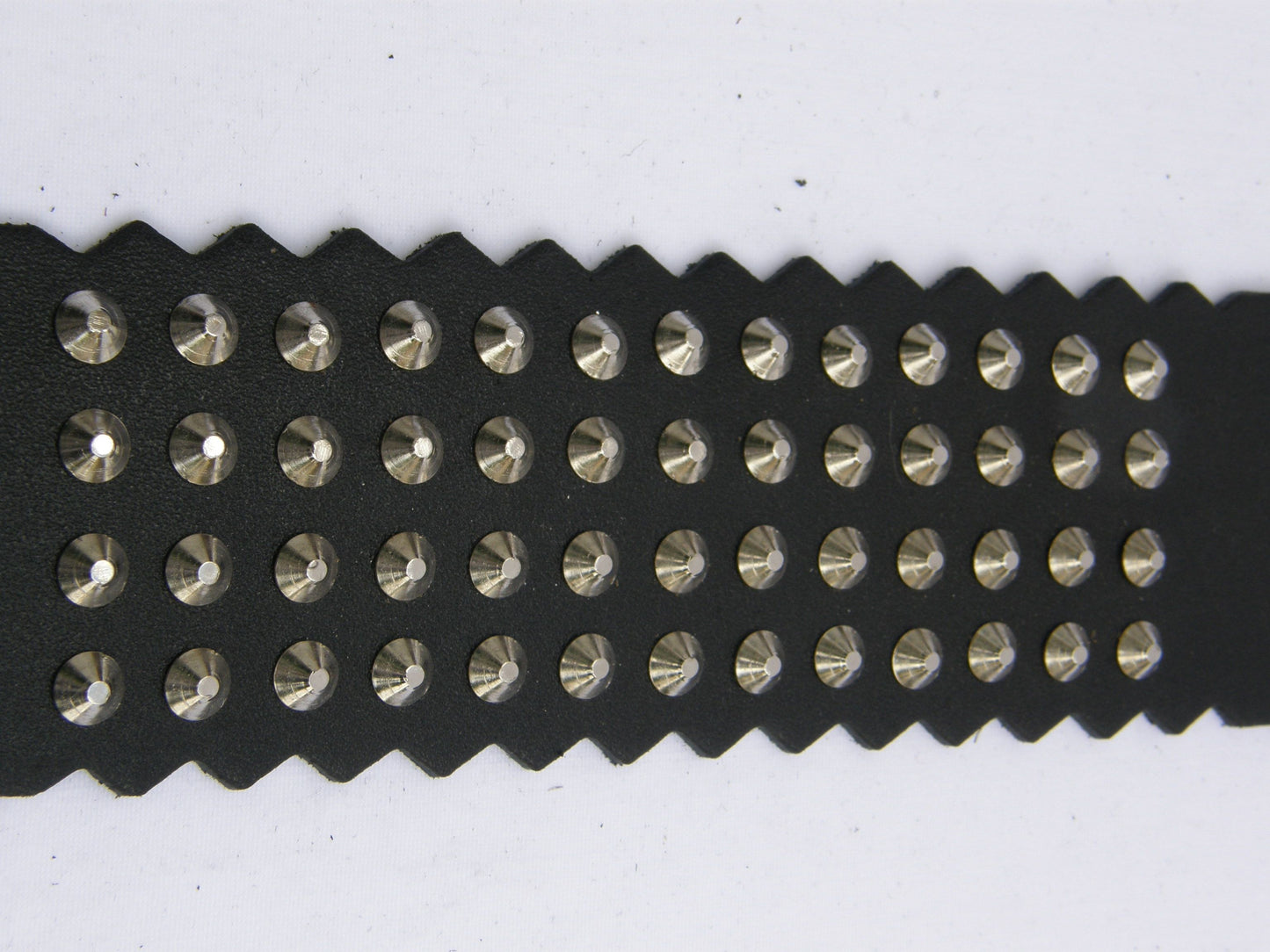 Polsband 4 Row Baby Cones