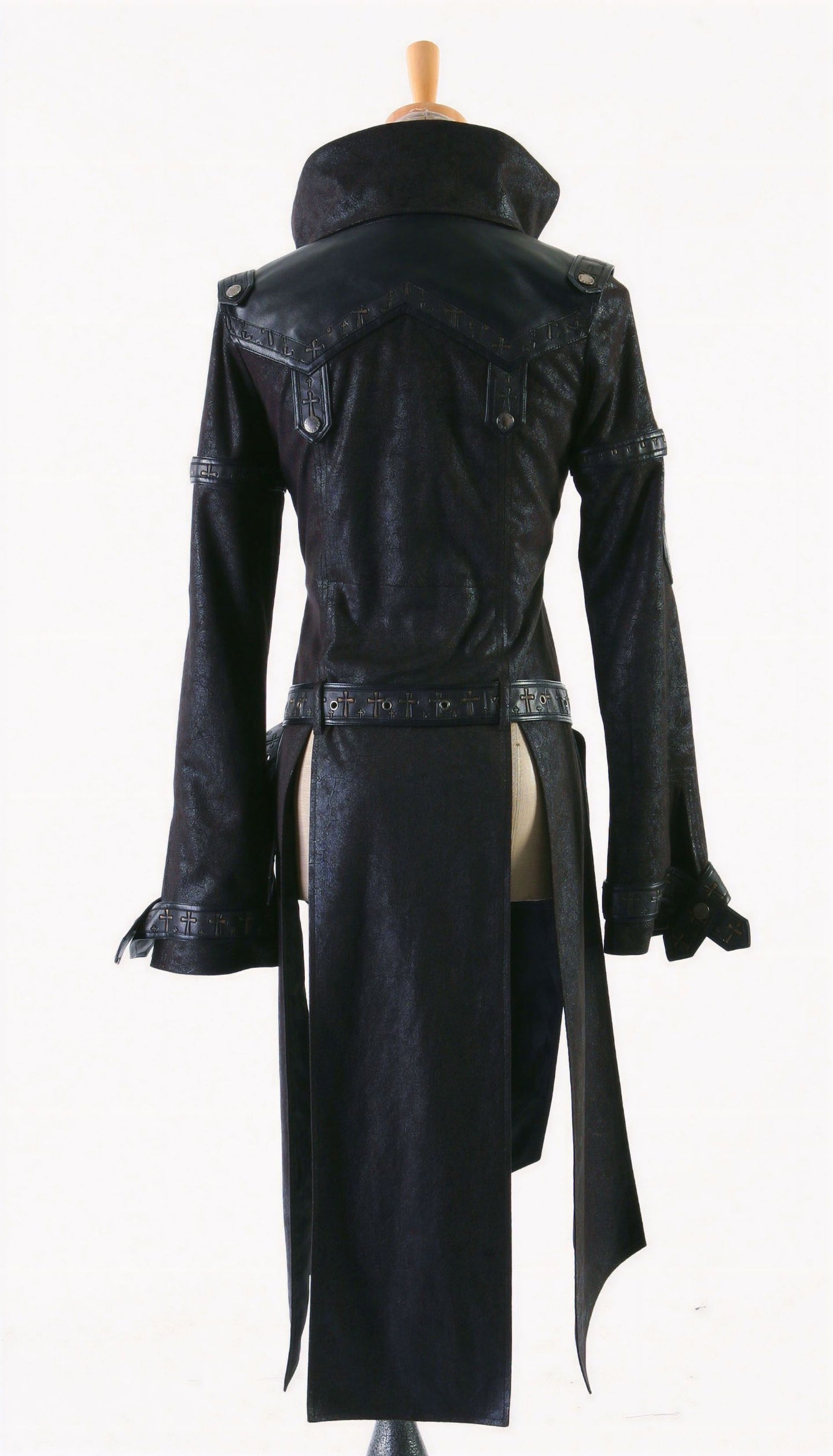 Moving Faster Women's Coat Black