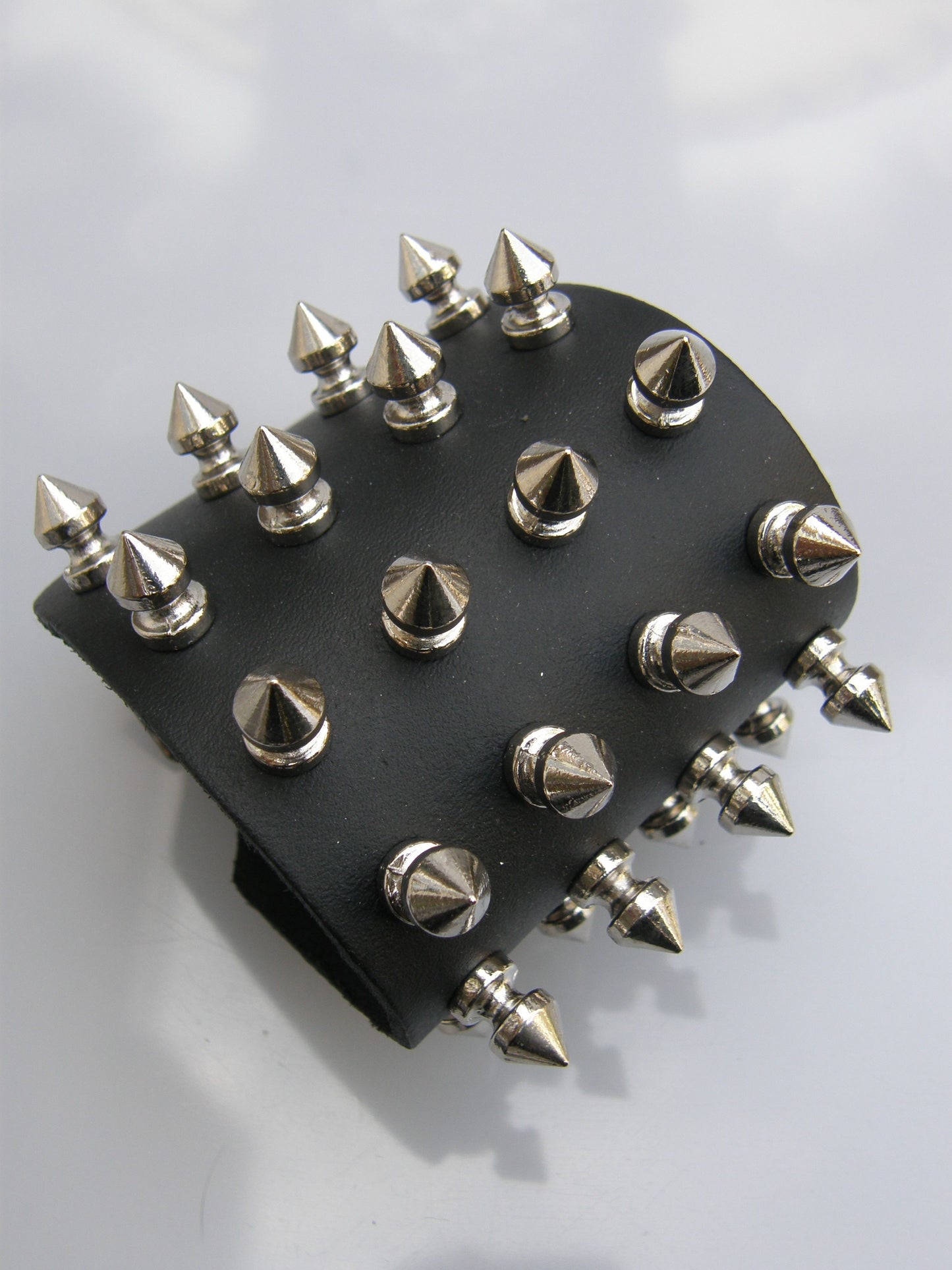 Wristband 4 Row Small Screw Spikes
