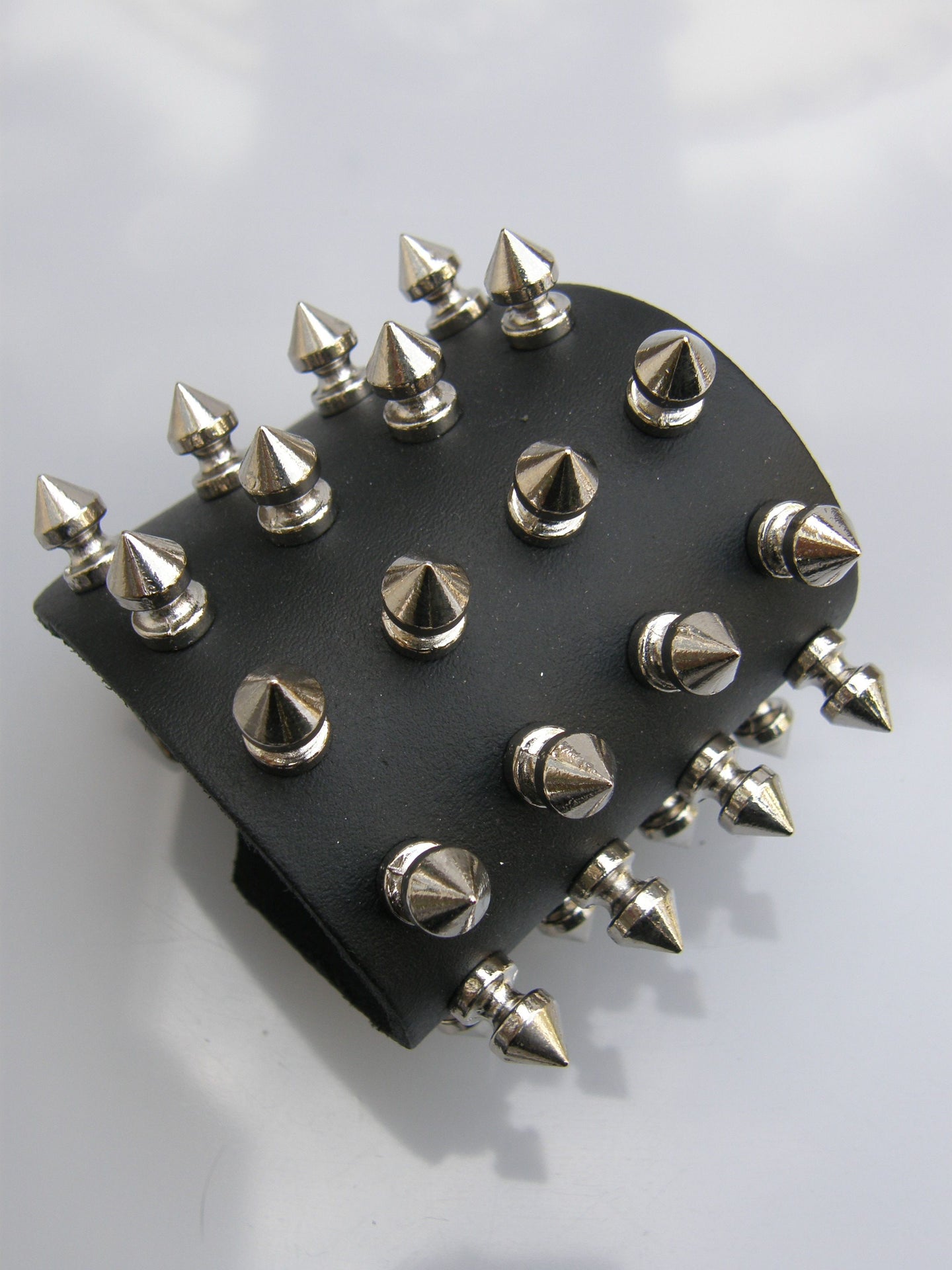 Wristband 4 Row Small Screw Spikes