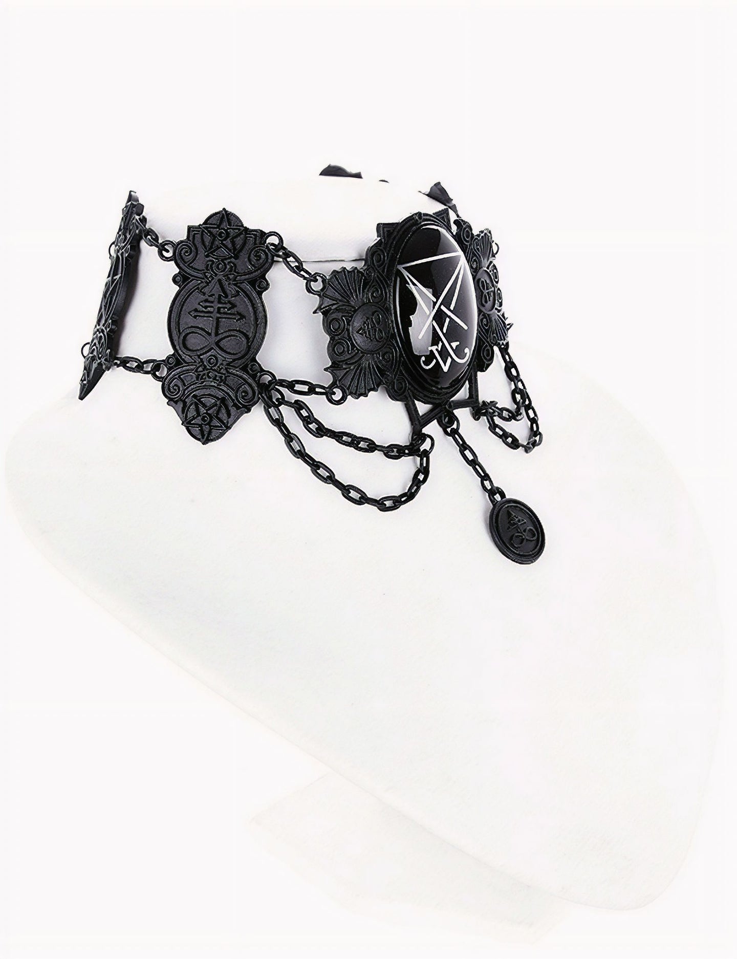 Black Lucifer Collier