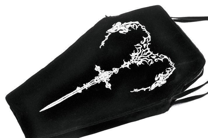Velvet Coffin Tas