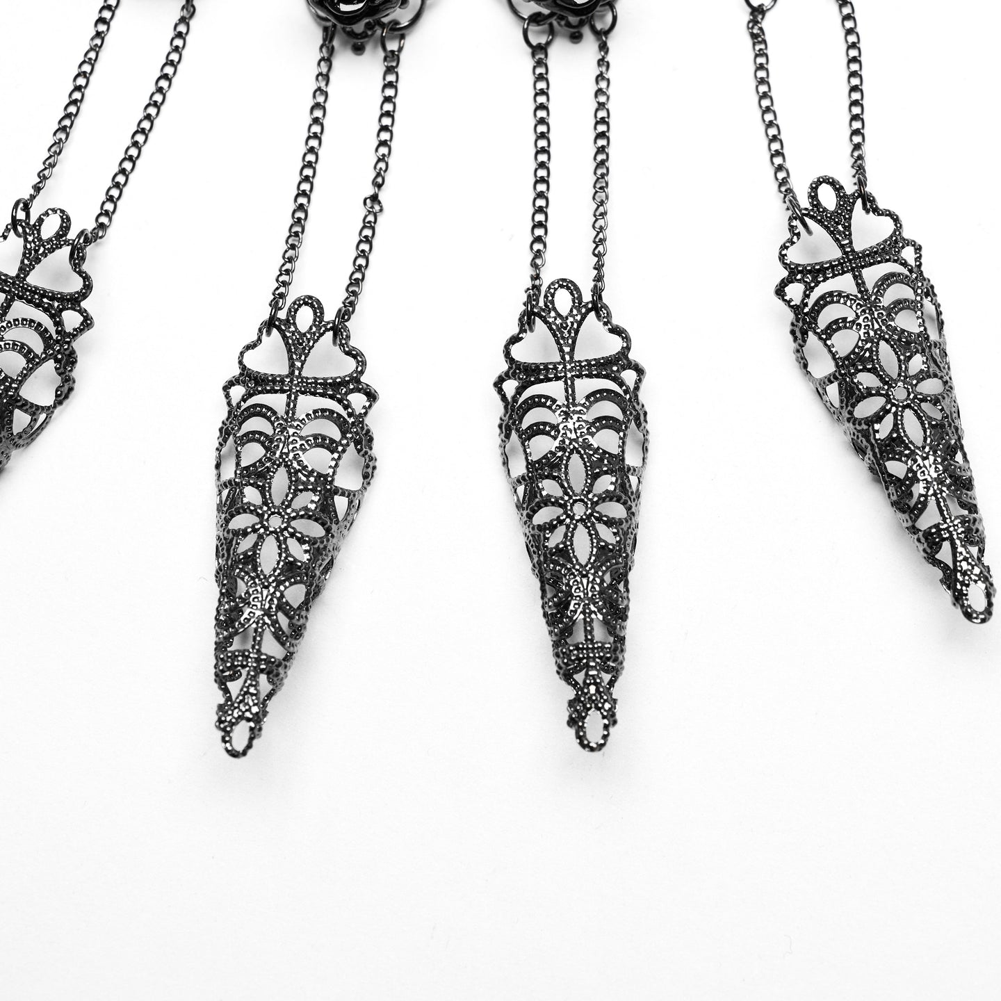Filigree Hand Decoration