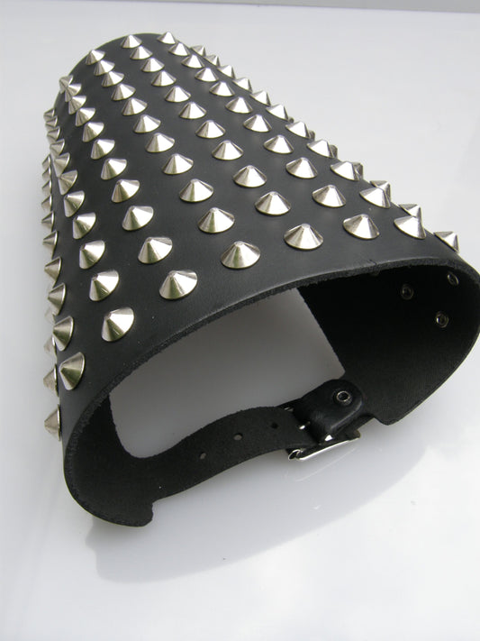 Arm Guard 11 Row Conical Studs