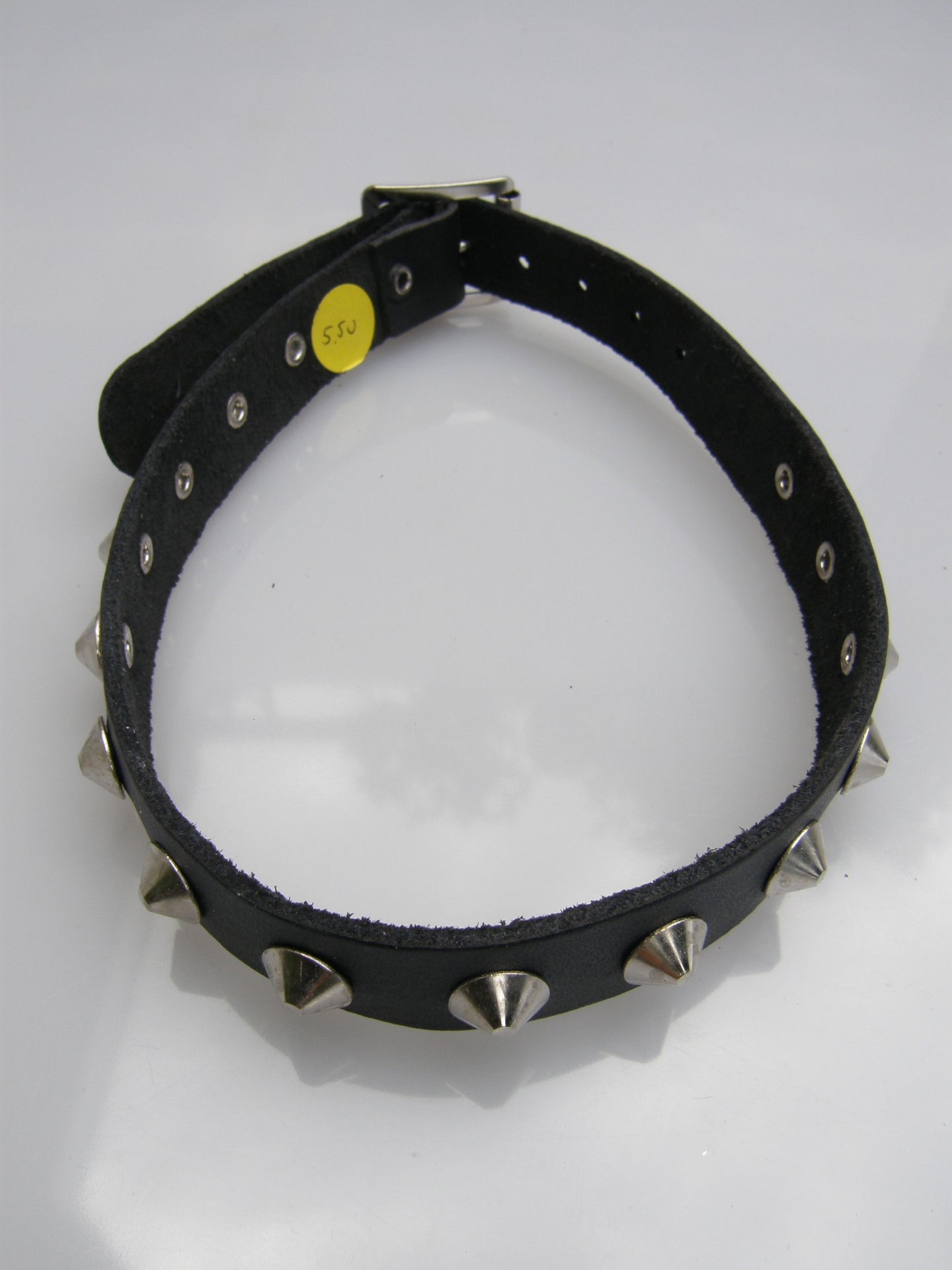 Collar 1 Row Conical Studs
