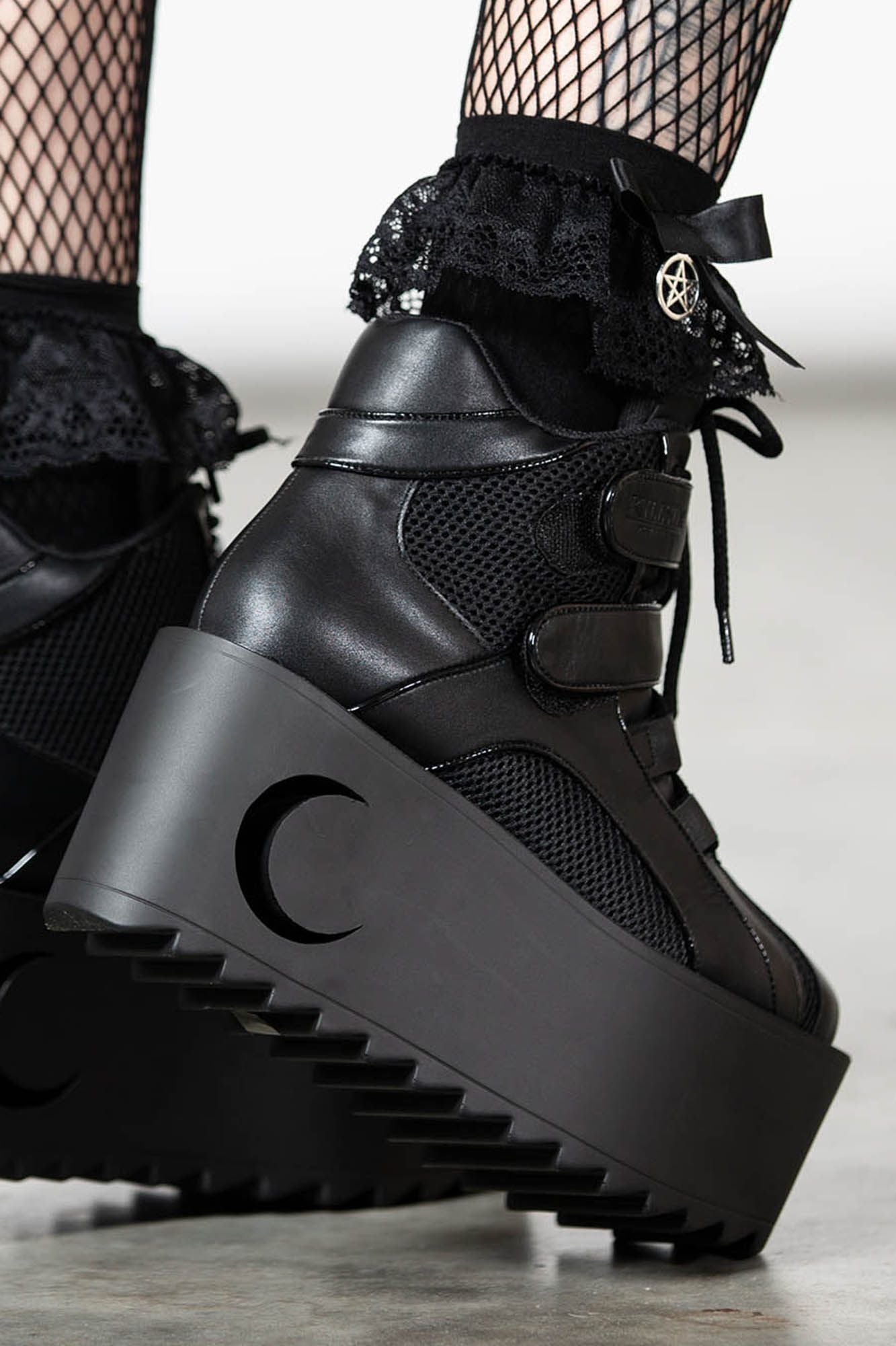 Crescent Night Platform Trainers