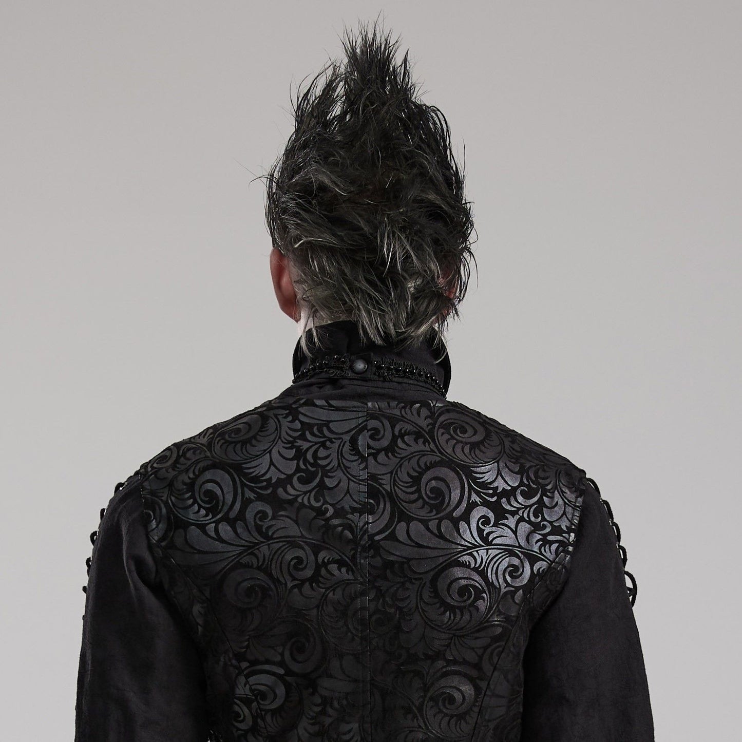 Lost Your Way Jabot