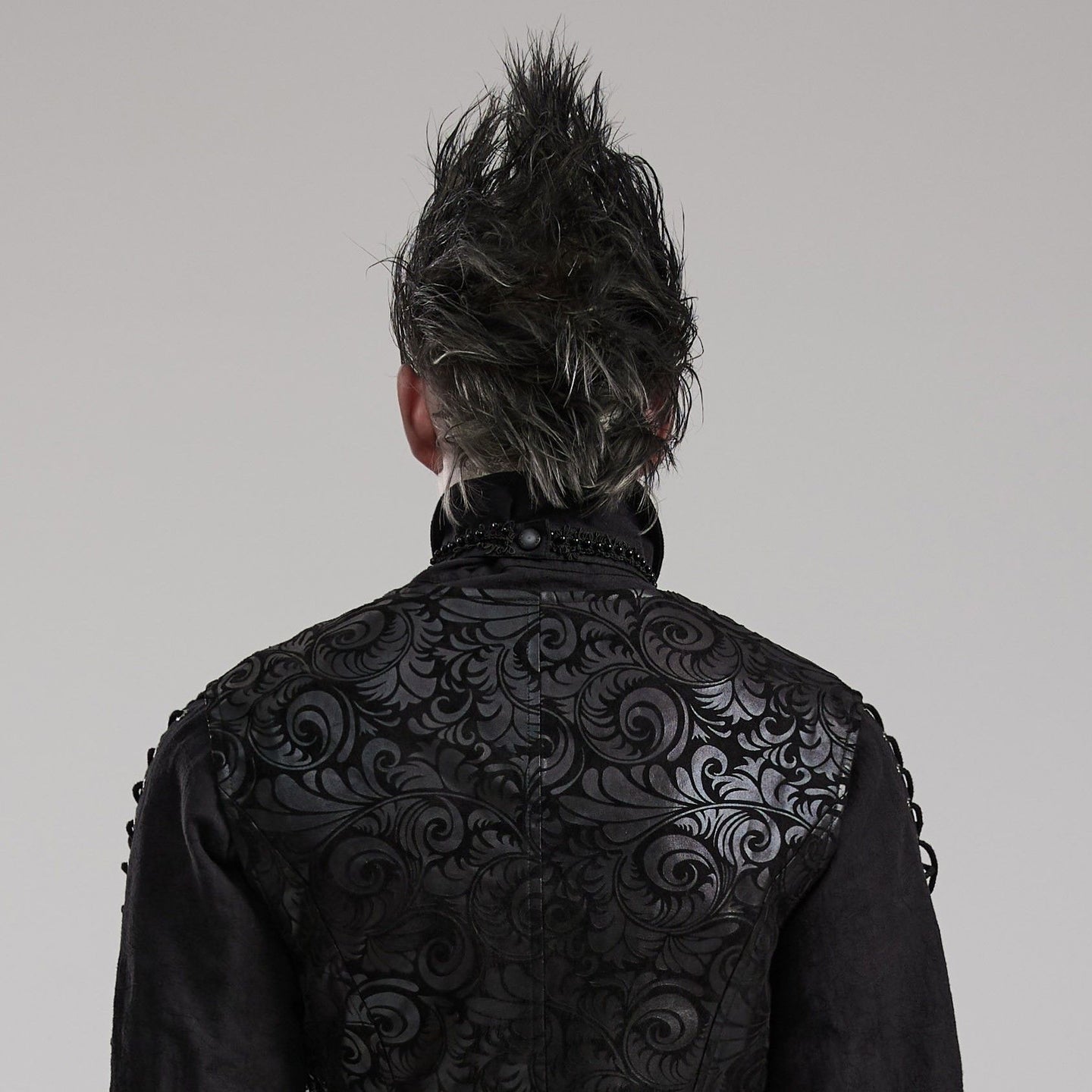 Lost Your Way Jabot