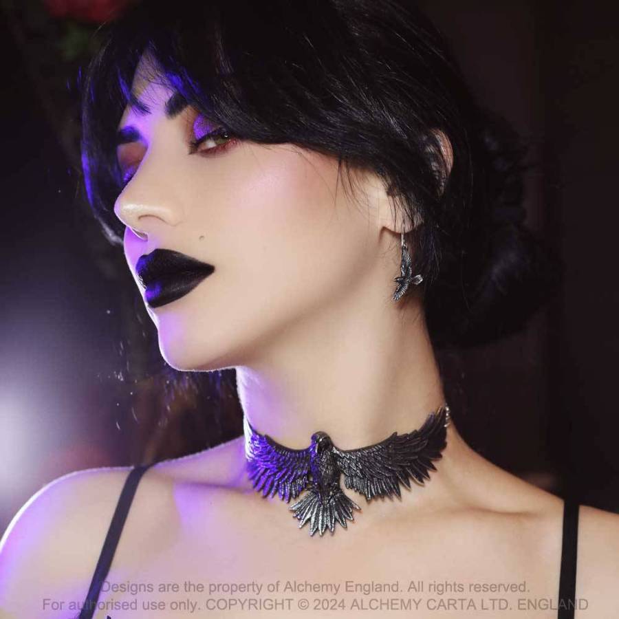 Curse of Cornonis Necklace