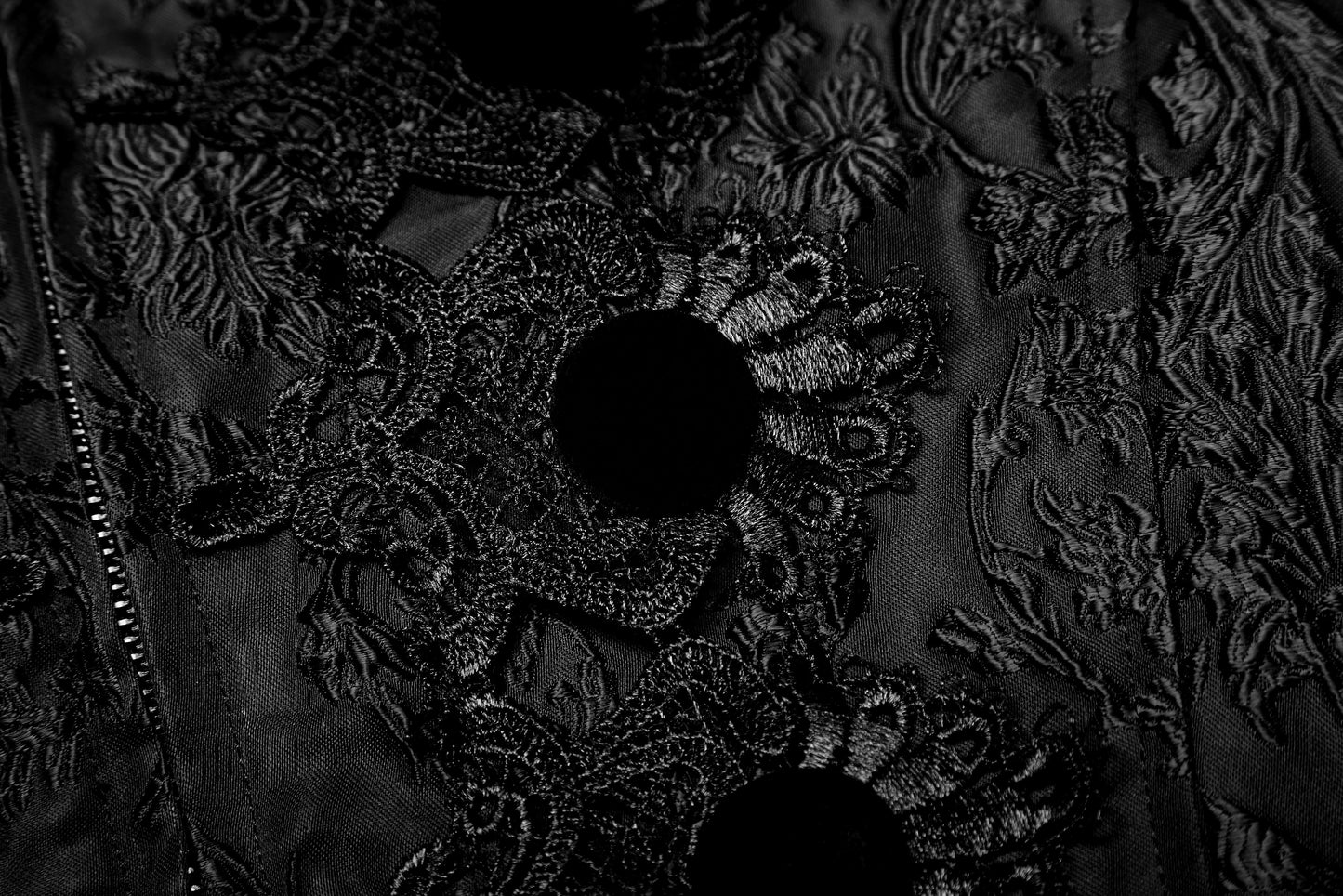Between Darkness and Light Jas