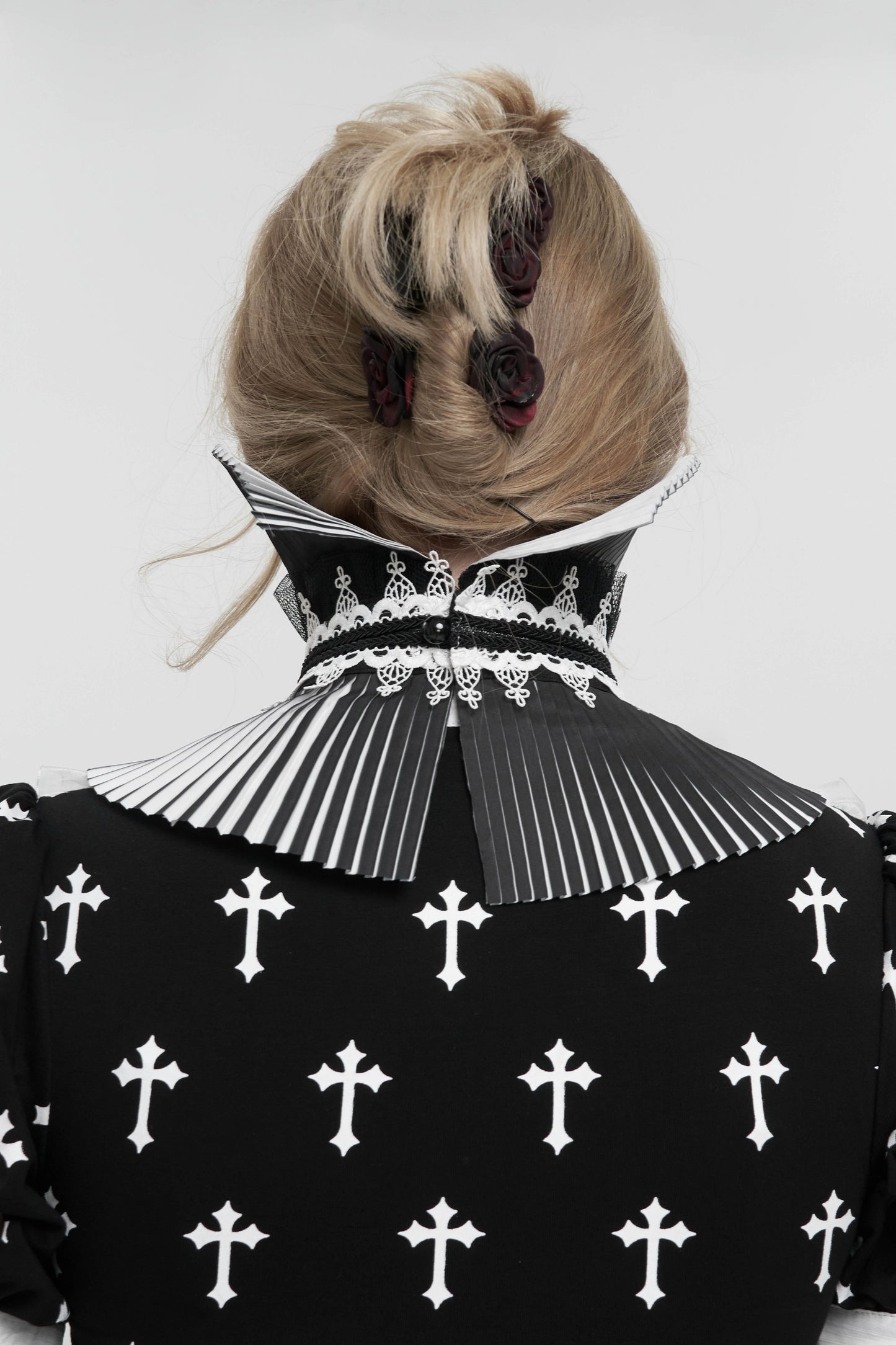 Adoration Collar