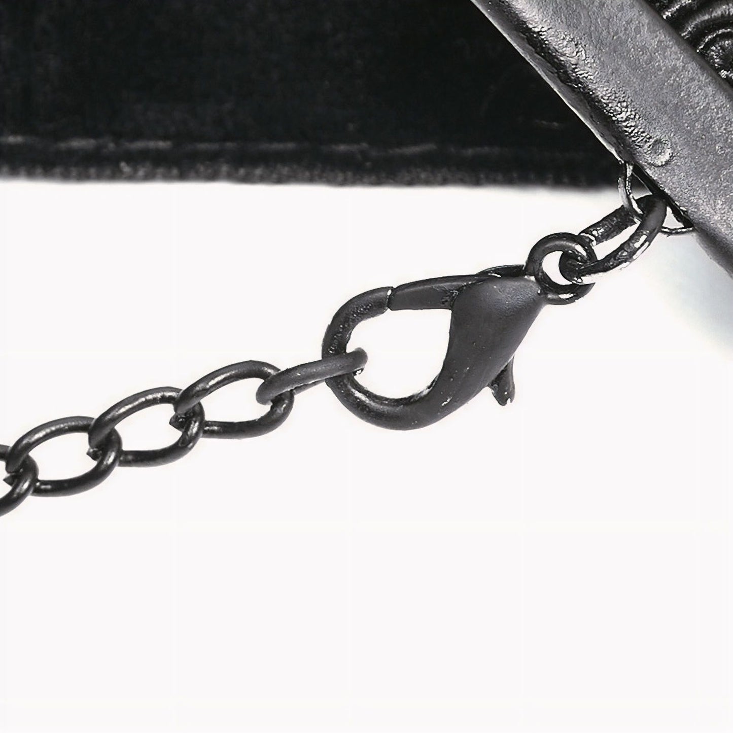 Tassel Choker WS-261