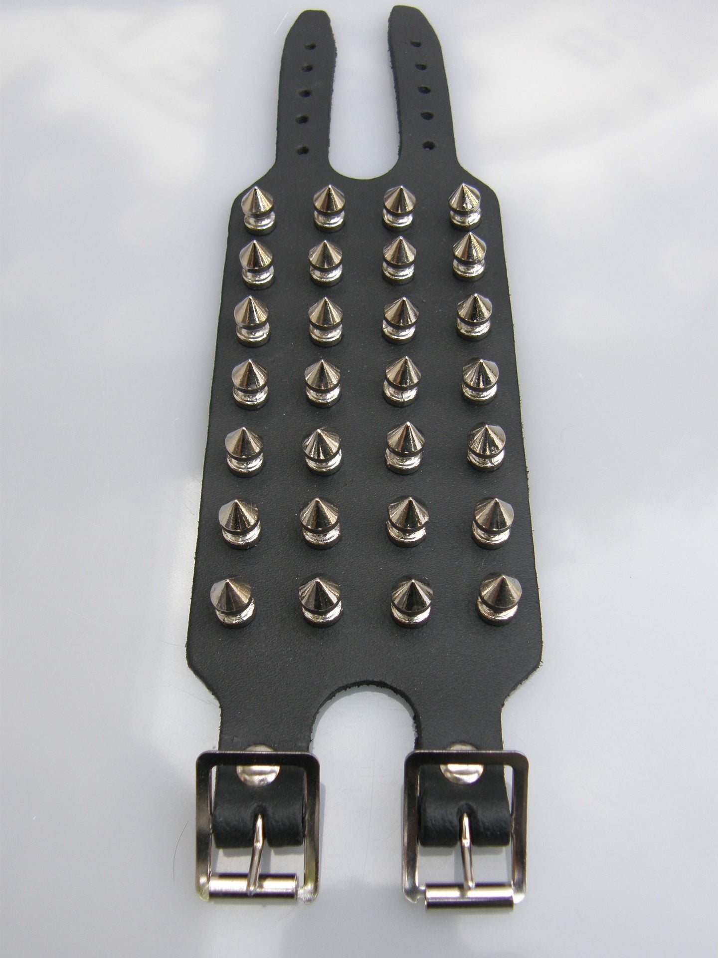 Wristband 4 Row Small Screw Spikes