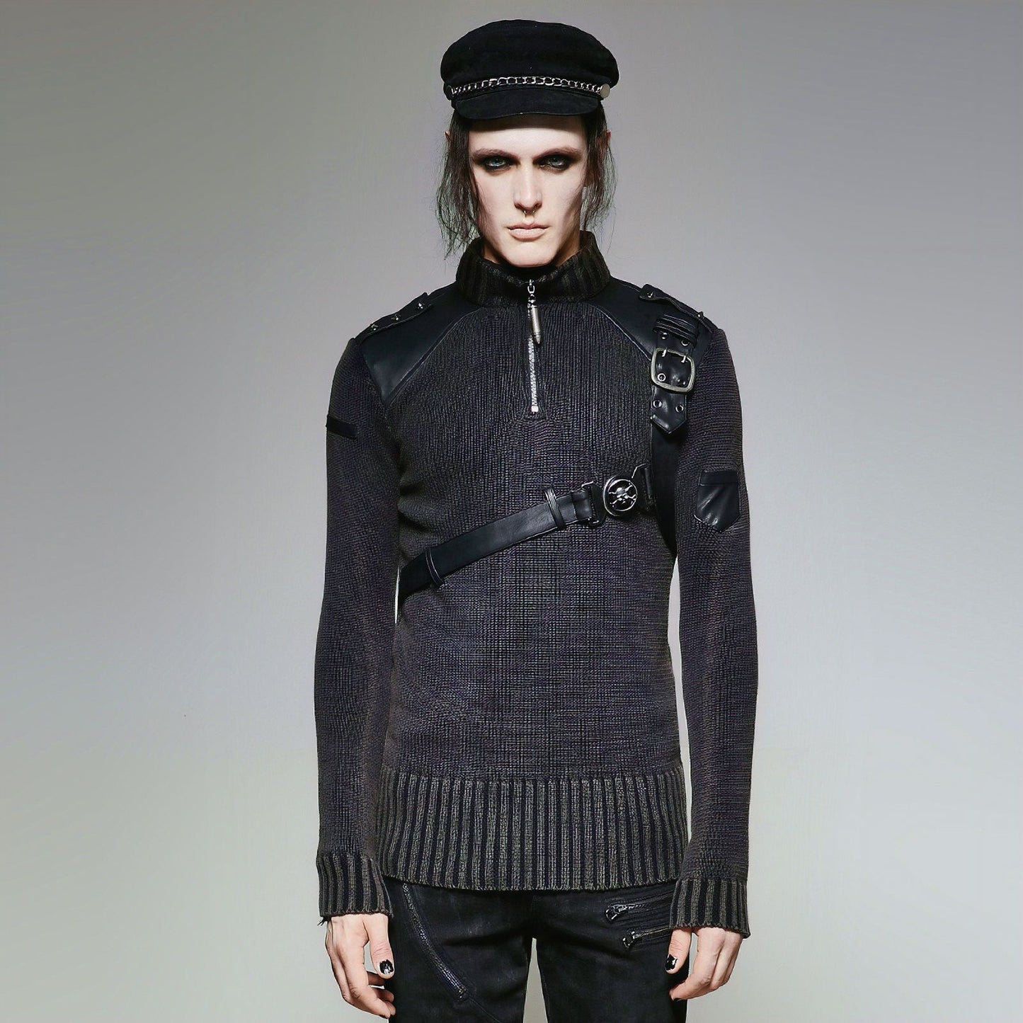 Combatant Sweater M-035