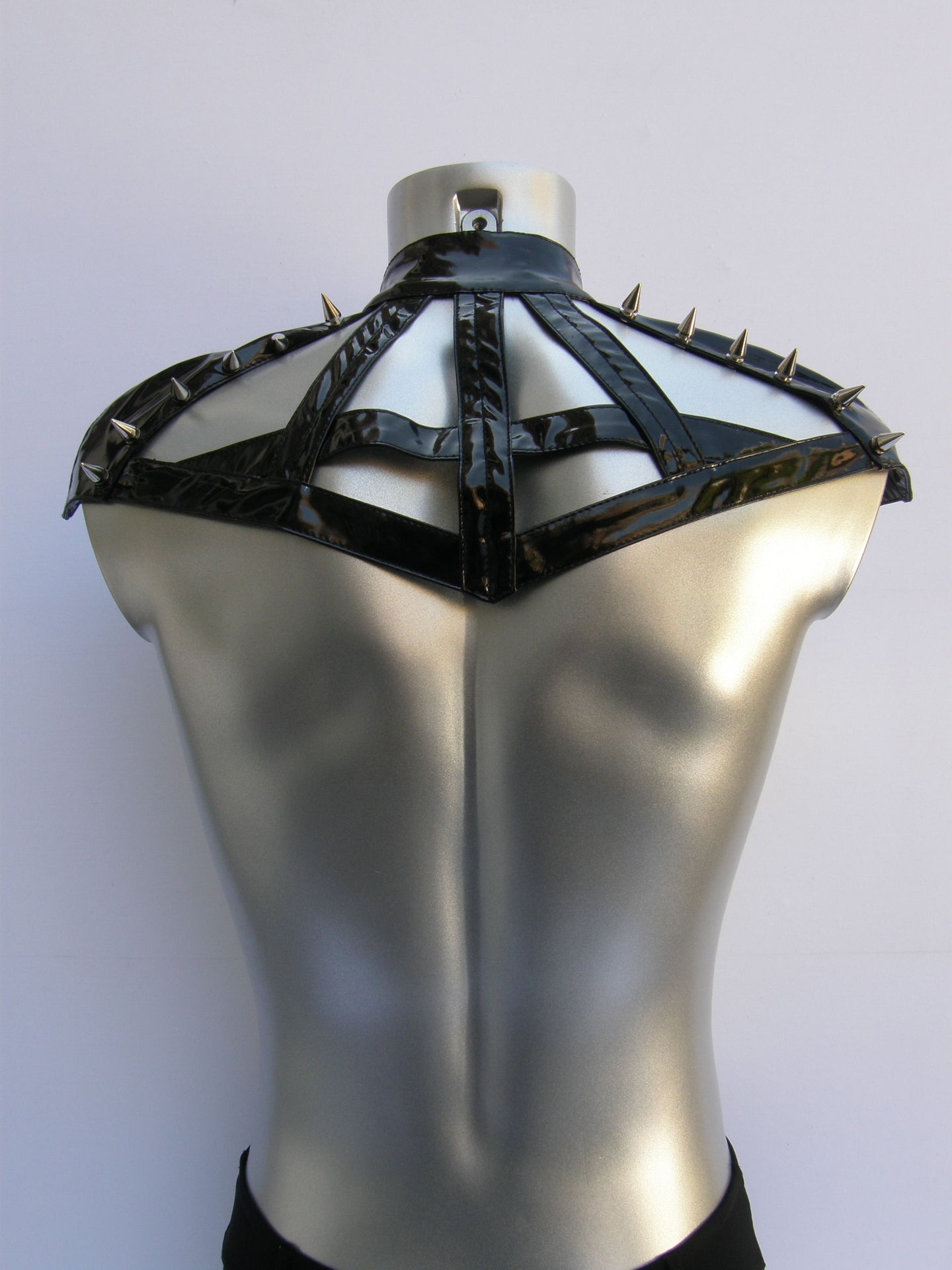 Schouderstuk Spikes Vinyl