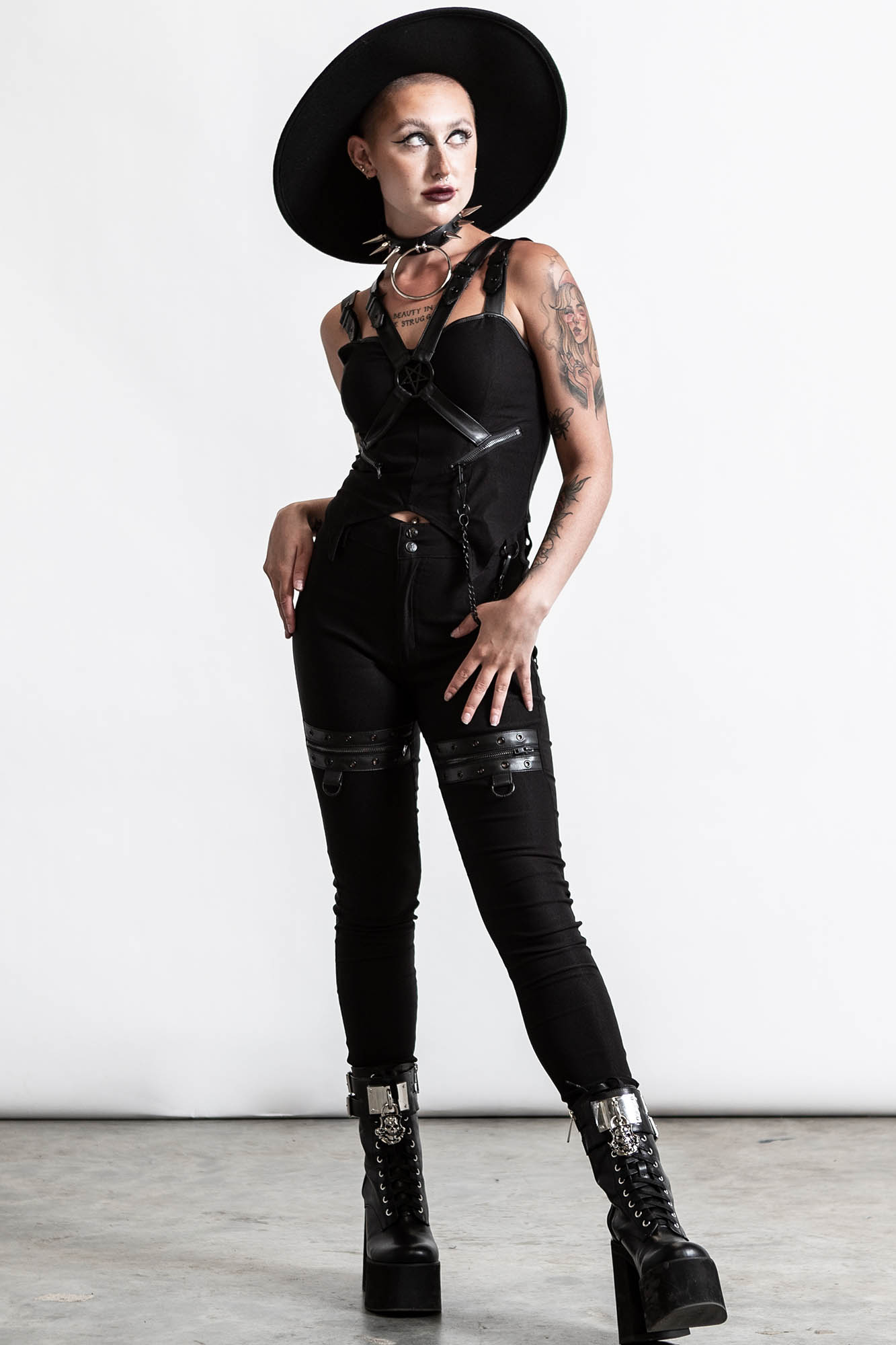 Killstar Jaded Strap Top Zwart