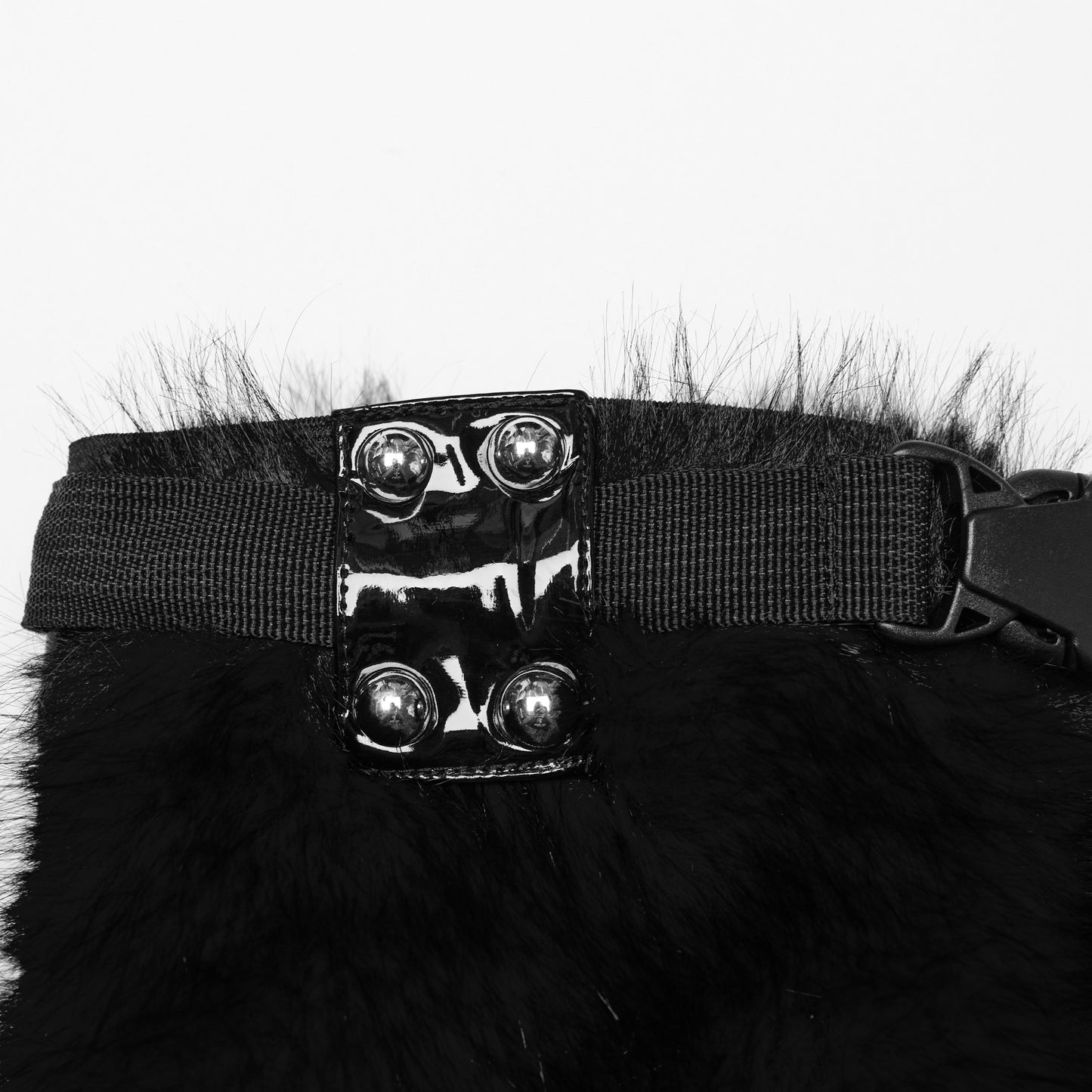 Intrusions Beenwarmers Zwart