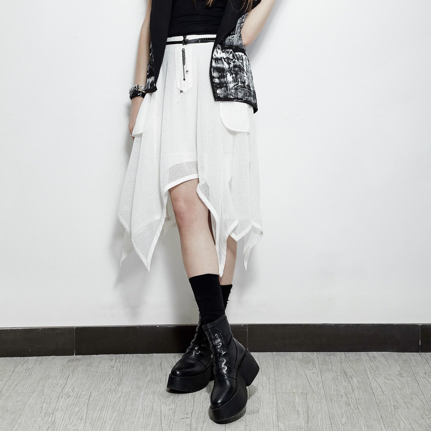 Bat Skirt White PQ-149