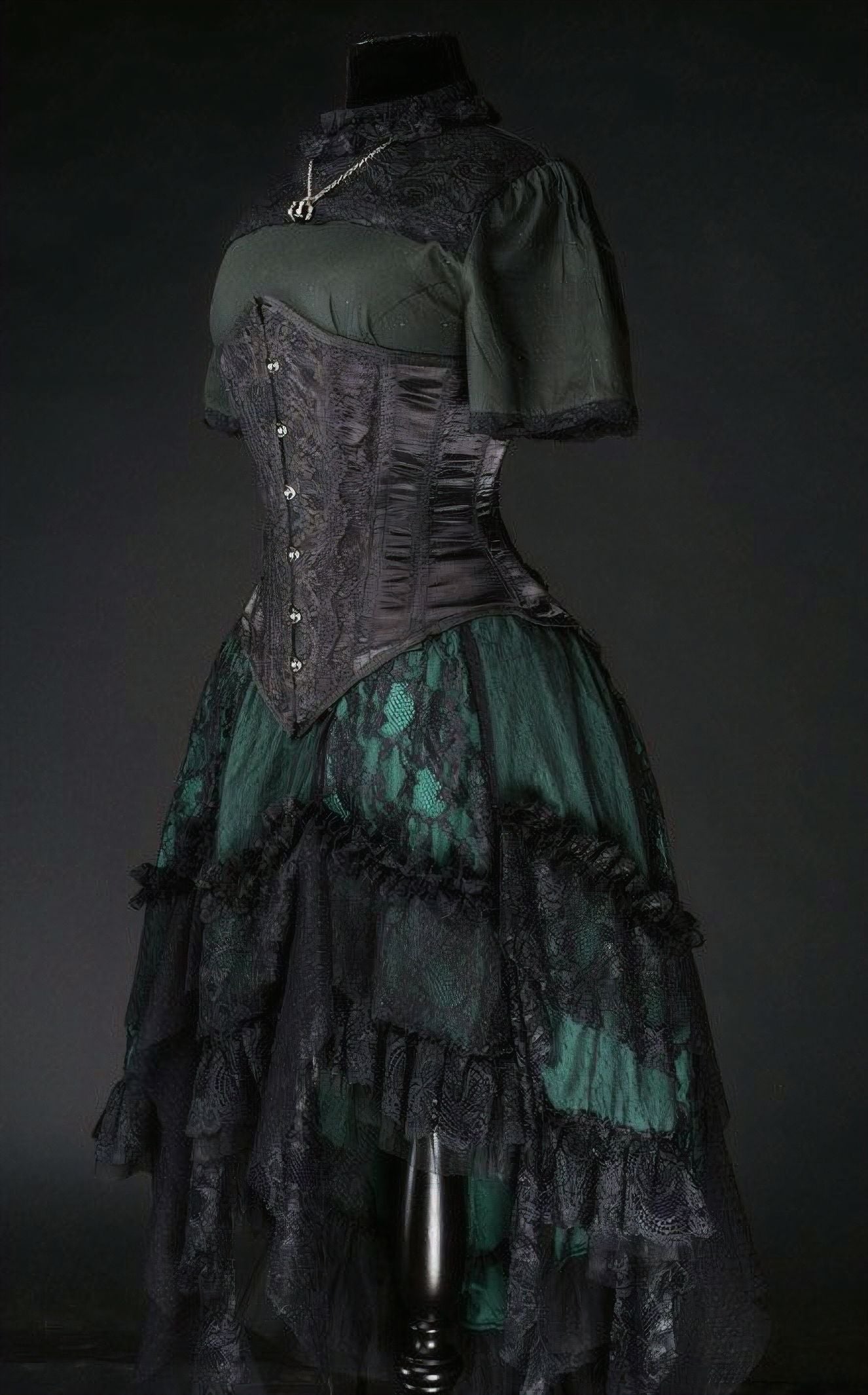 Night Shift Skirt Green/Black