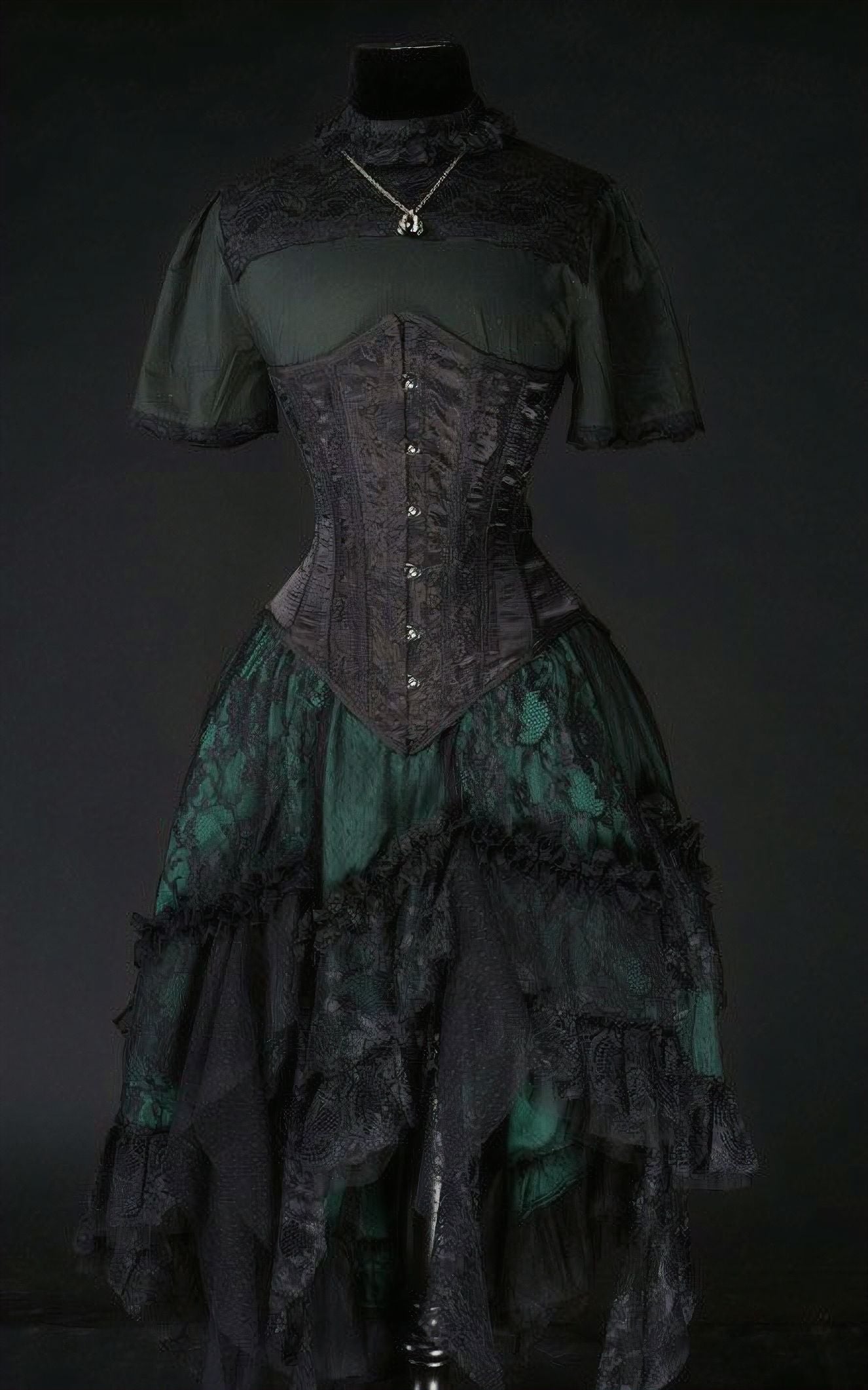 Night Shift Skirt Green/Black