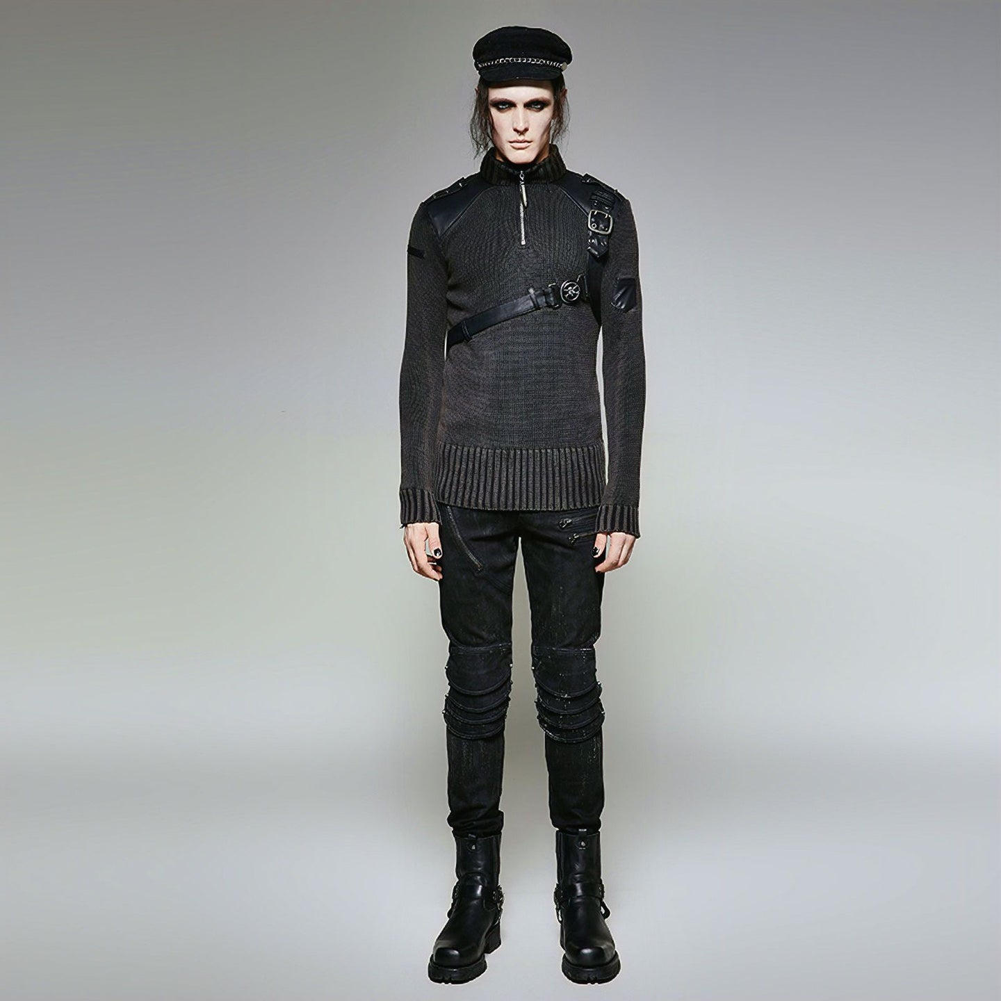 Combatant Sweater M-035