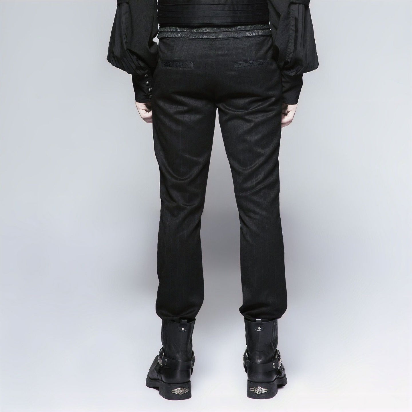 Revelations Broek