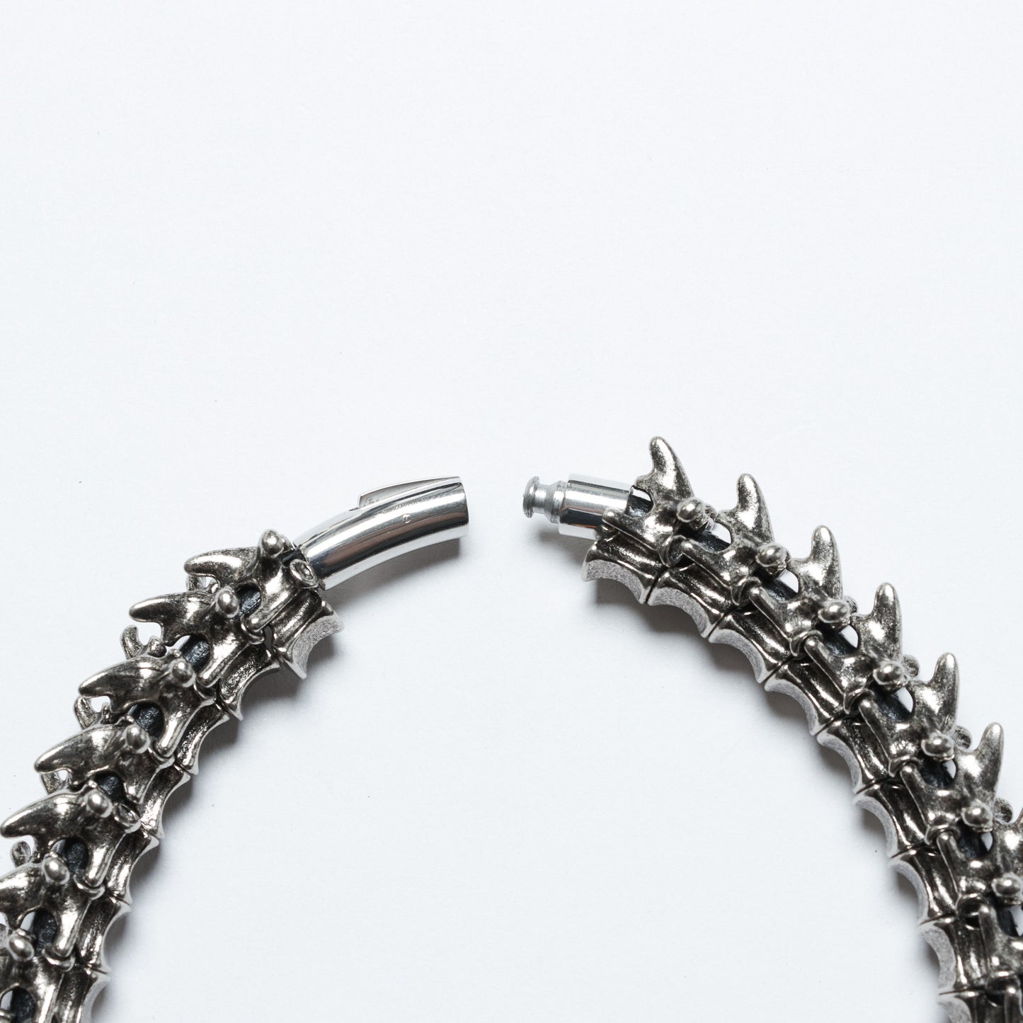 Vertebrae Halsband