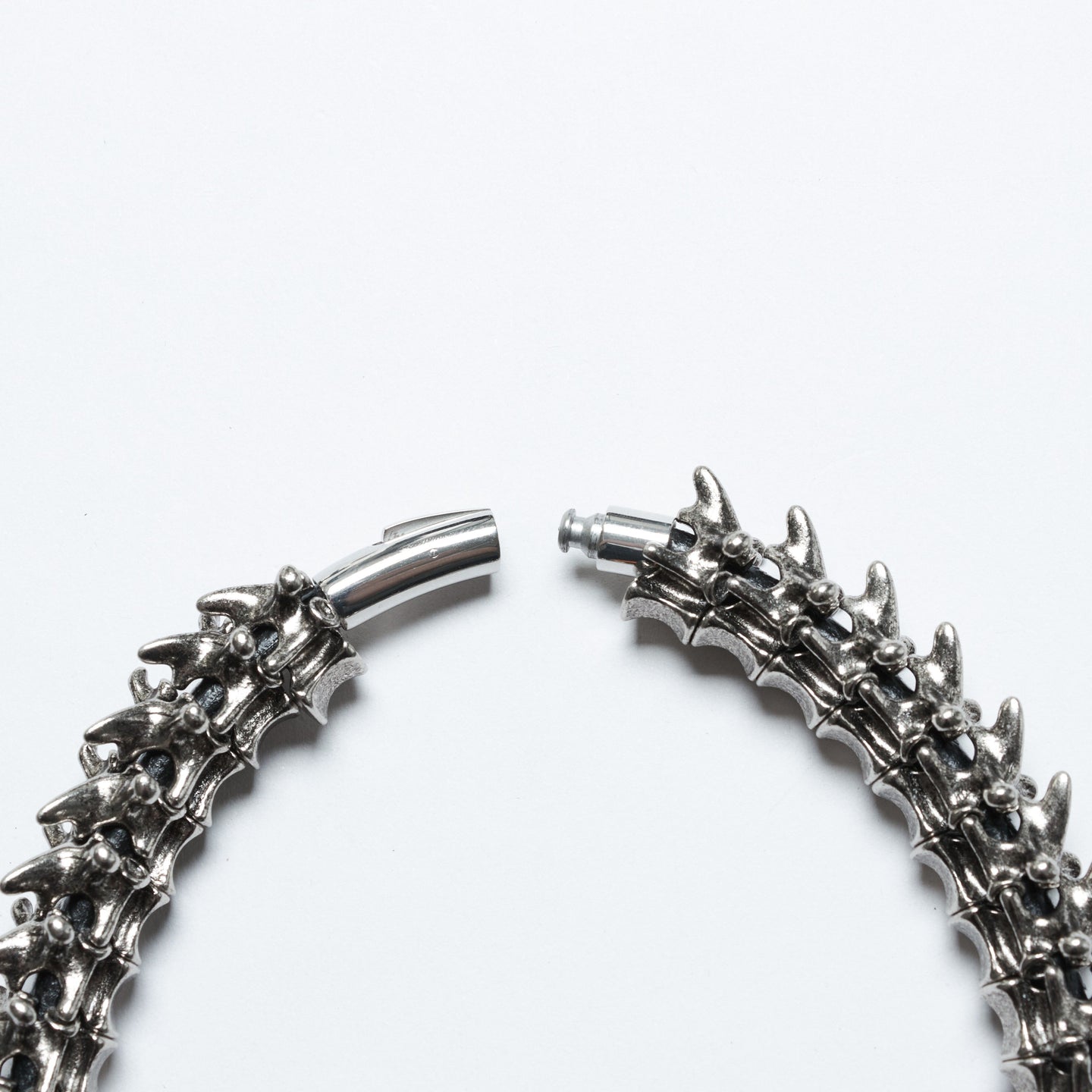 Vertebrae Halsband