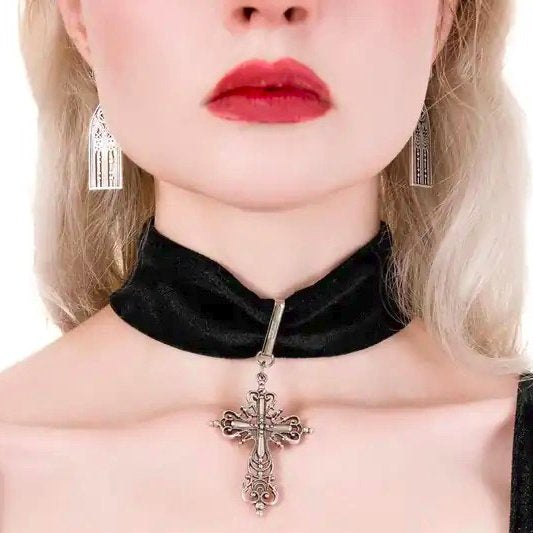 Restyle Altarium gothic earrings in silver color front view worn with a matching choker.