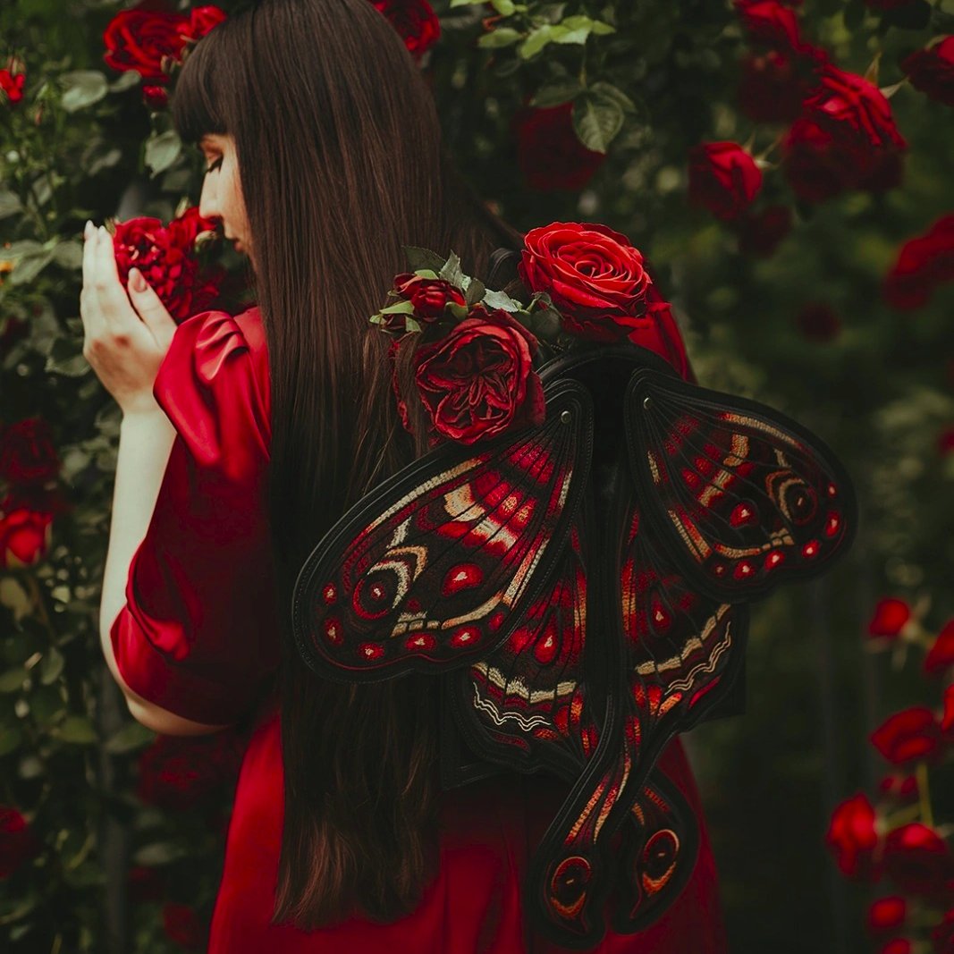 Crimson Moth Rugzak