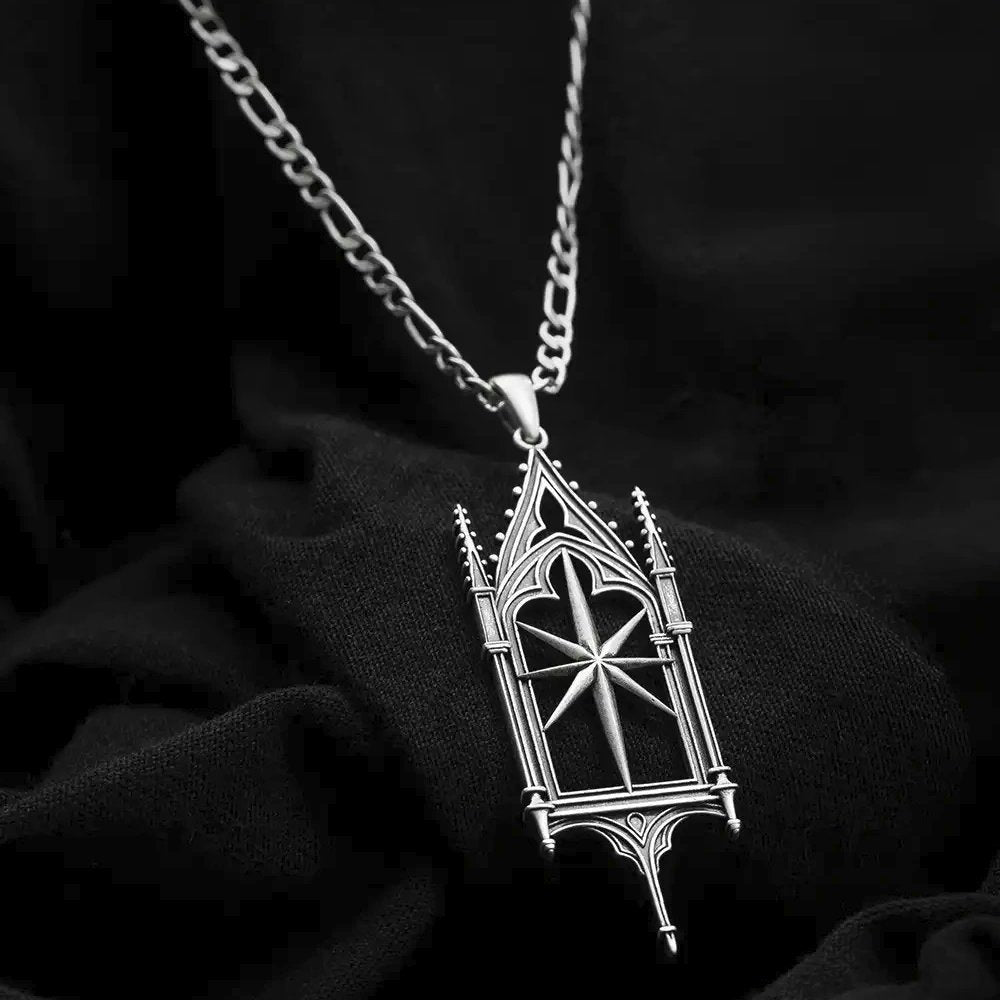 Santcum Star Necklace