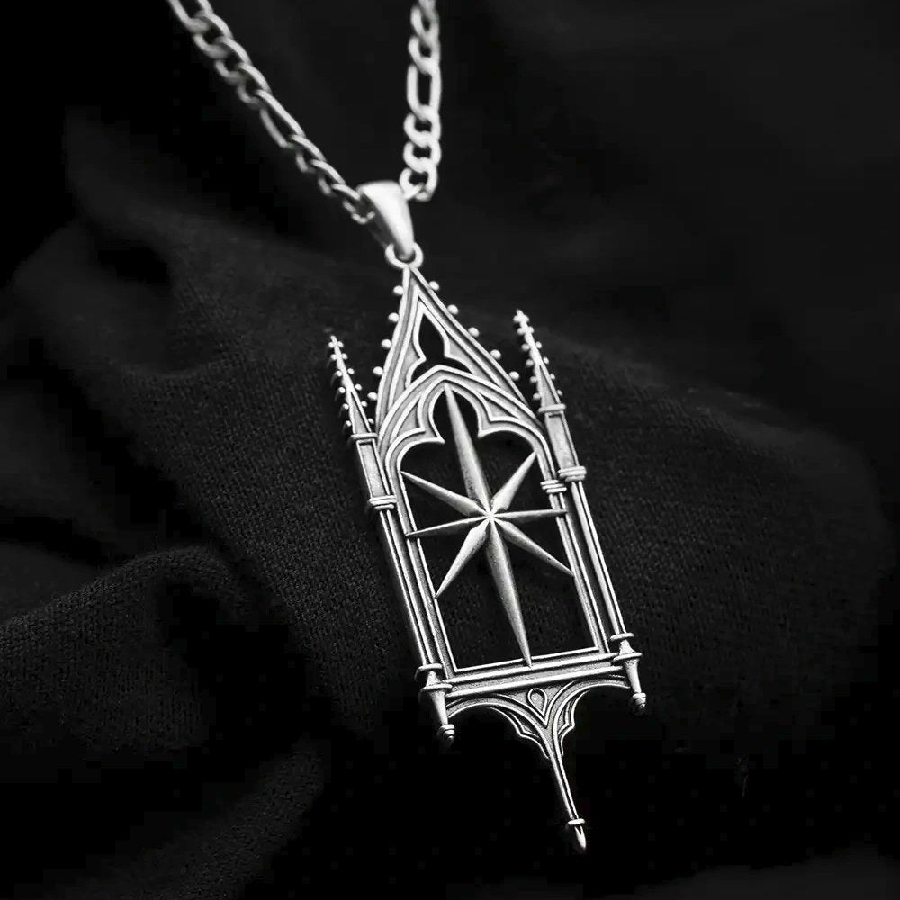 Santcum Star Necklace