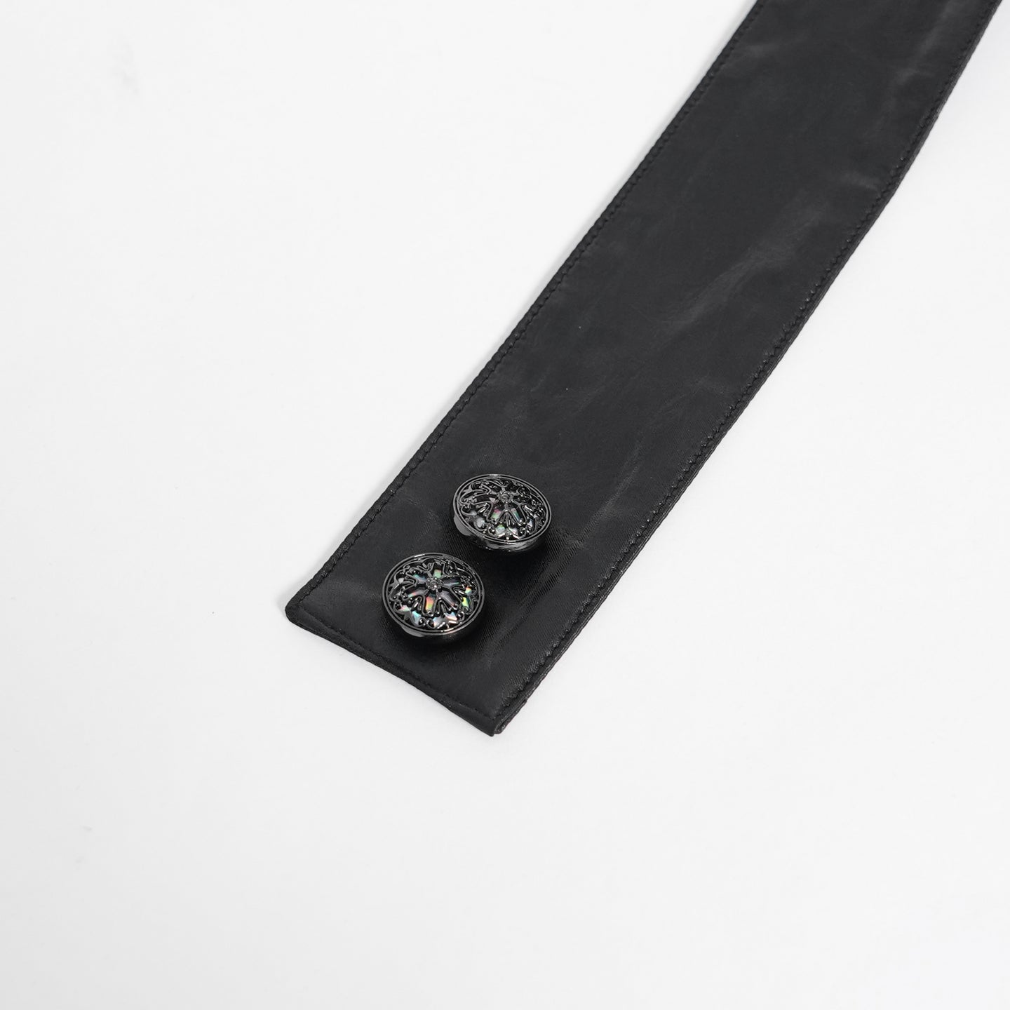 Devil Fashion SHT132 black gothic shirt close-up view with two jabot fastening buttons.