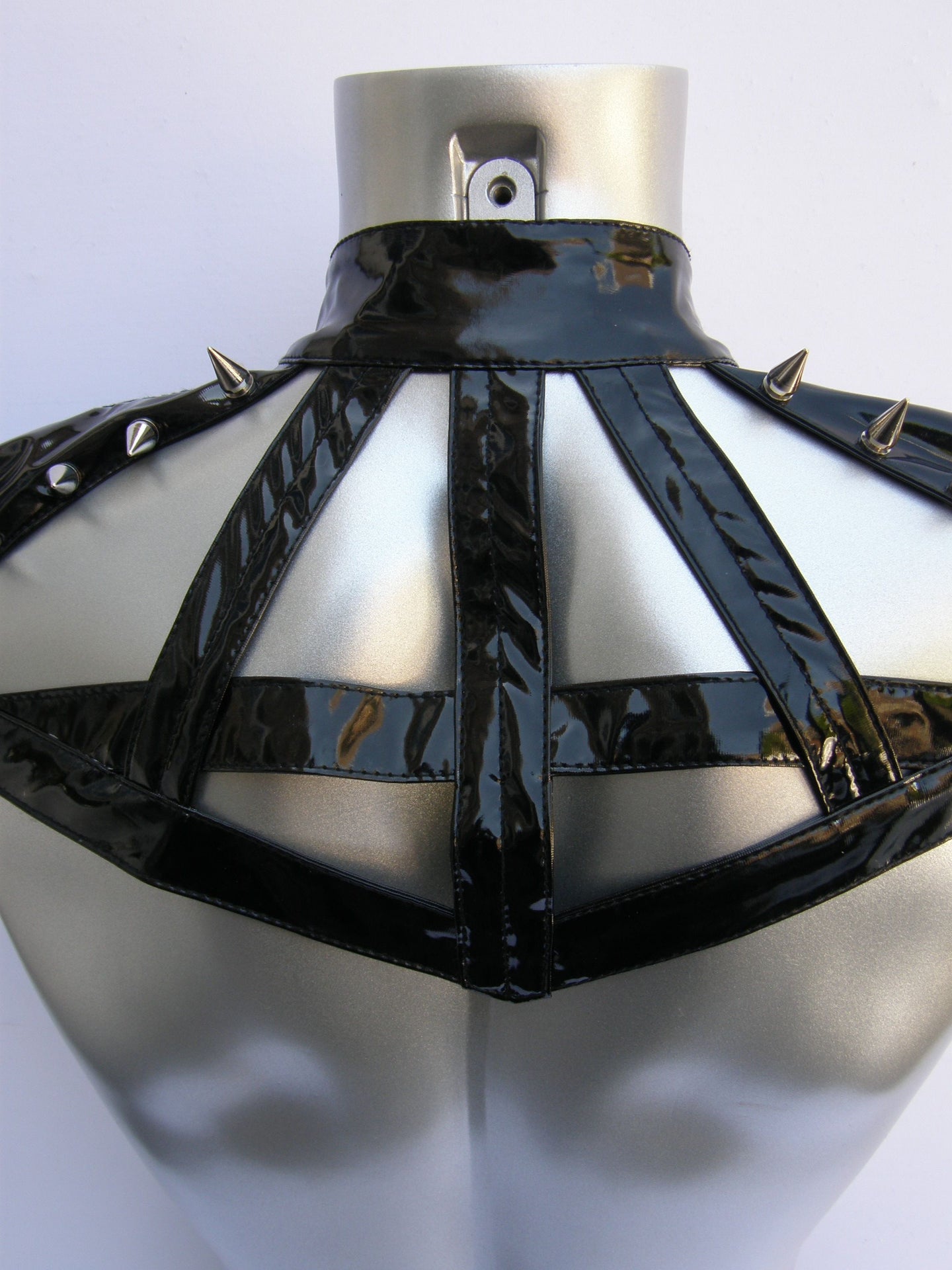 Schouderstuk Spikes Vinyl