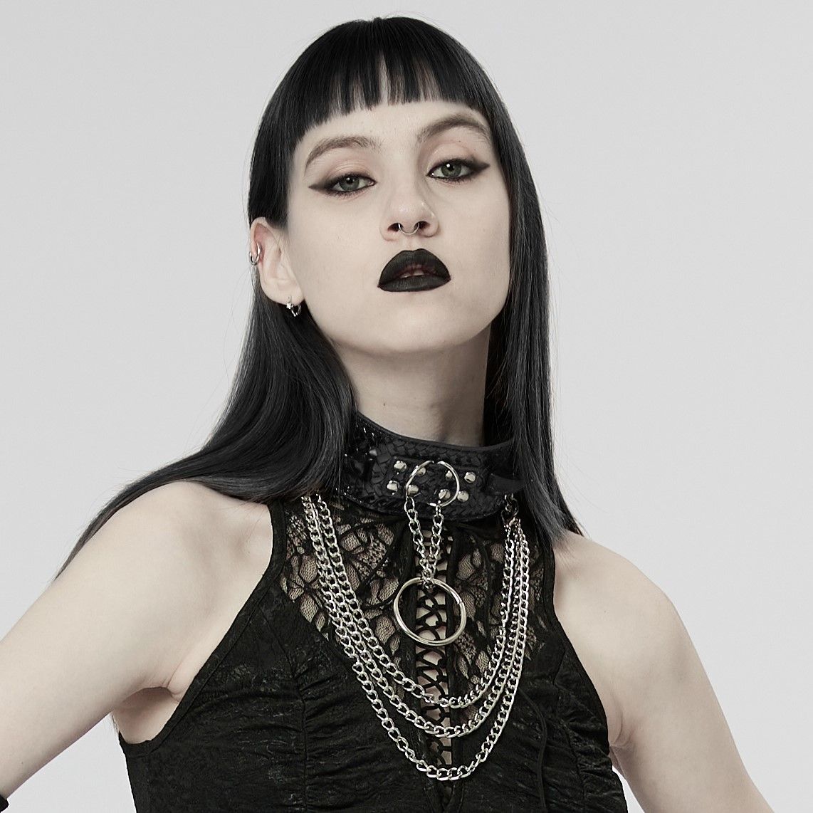 Horned Choker Black