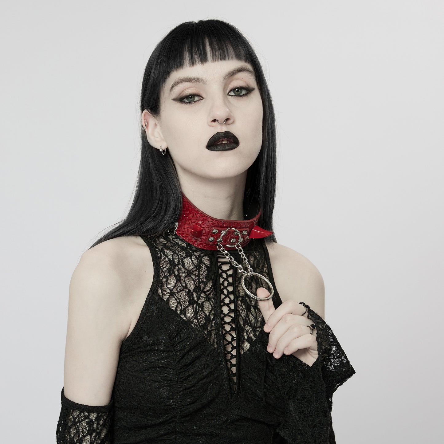 Horned Halsband Rood