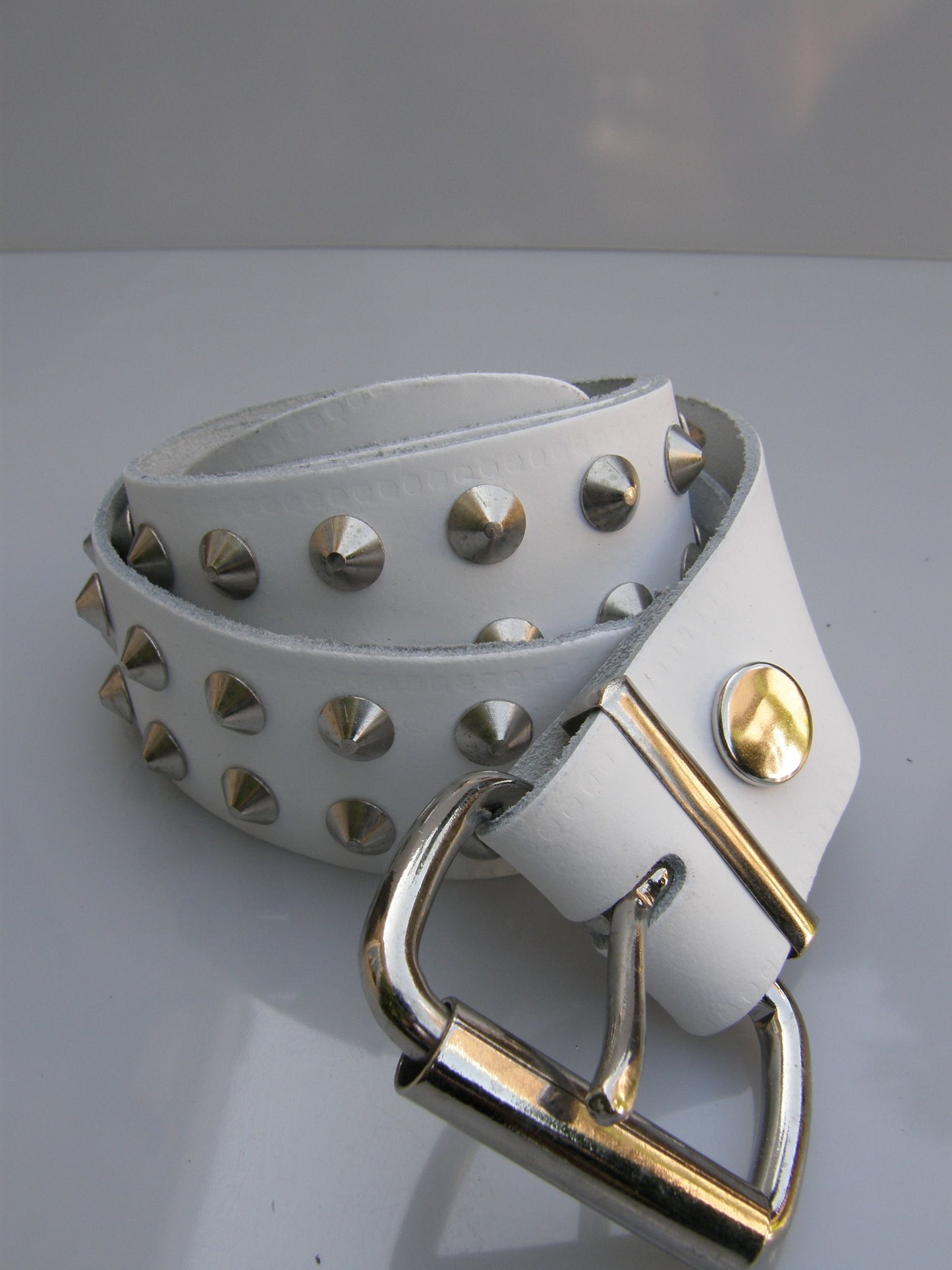 Riem 2 Row Conical Studs