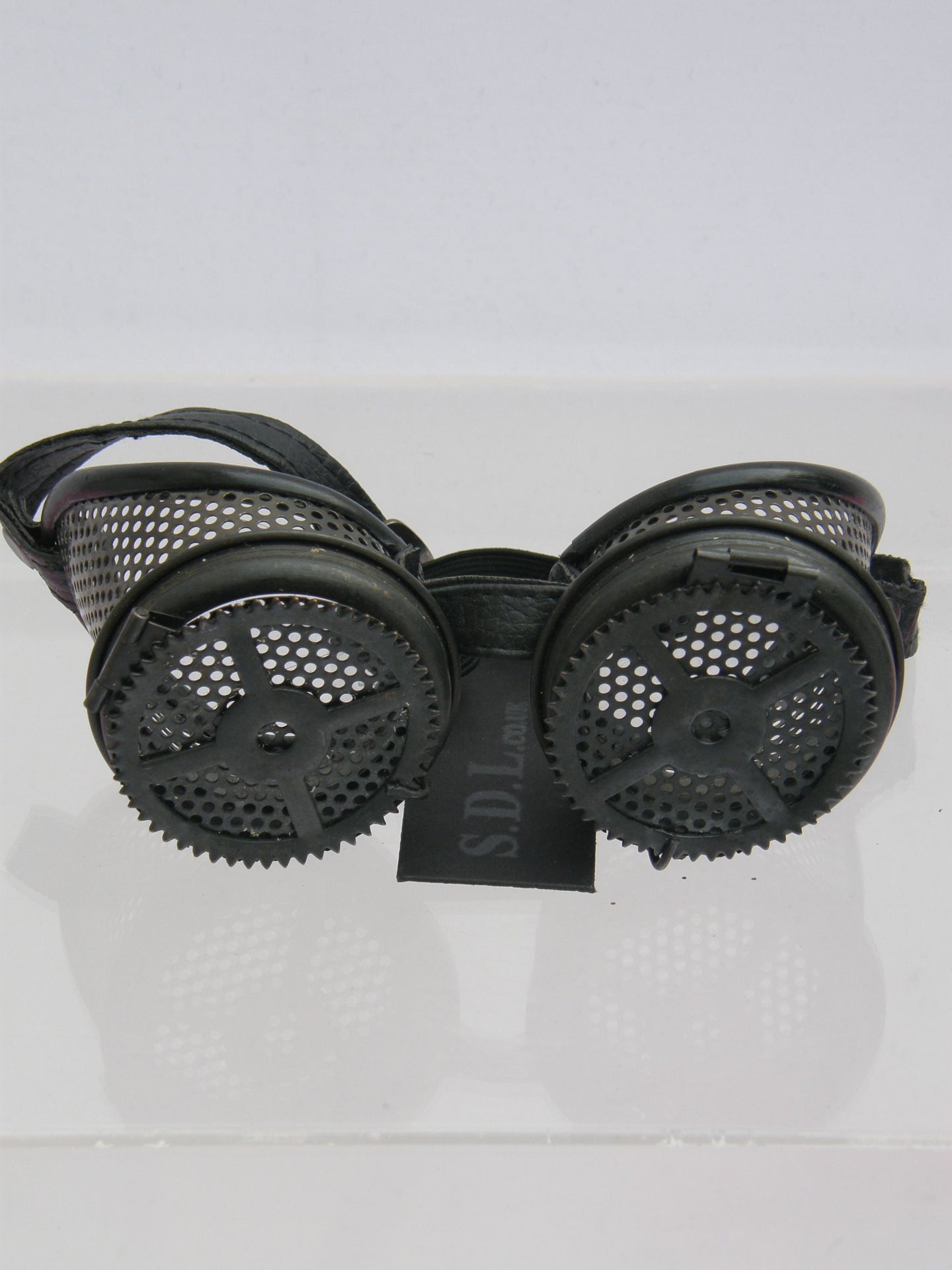 Mesh Frame Goggles Open Flap
