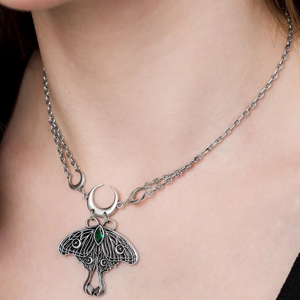 Luna Moth Halsketting