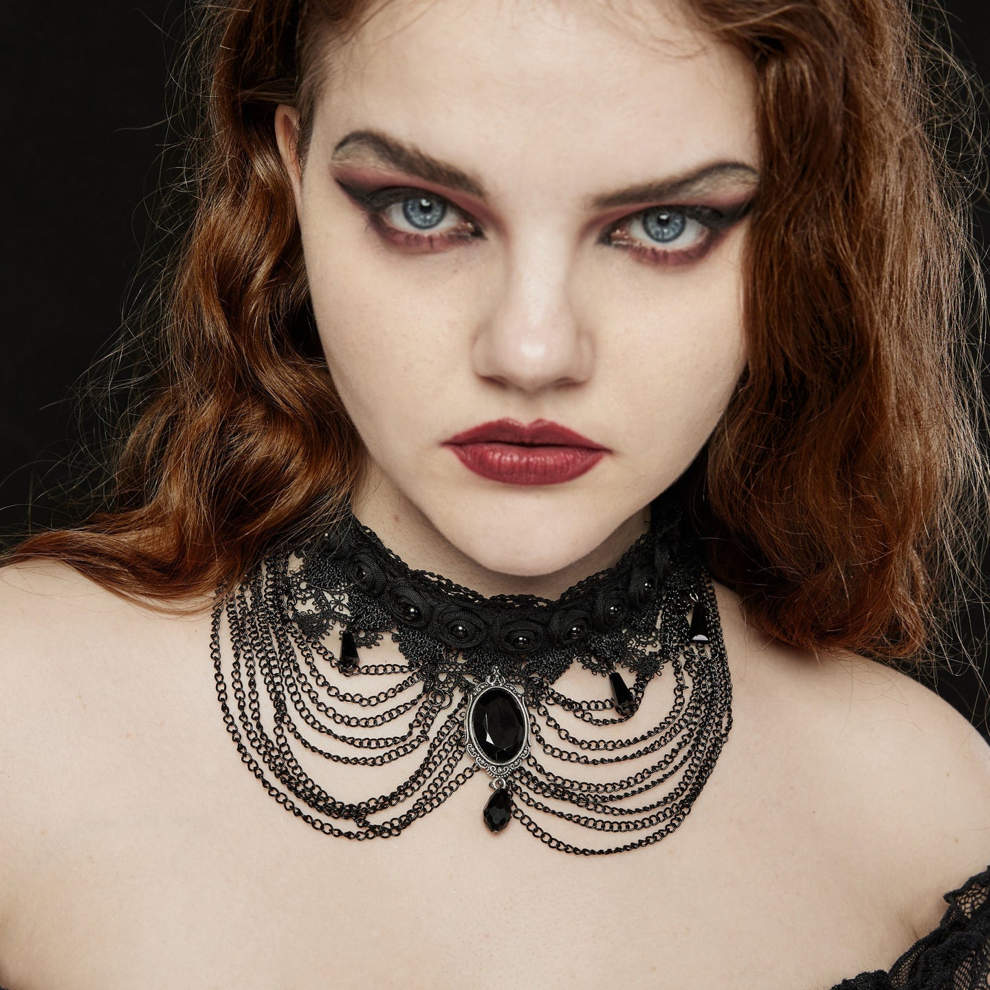 Coming Closer Halsband