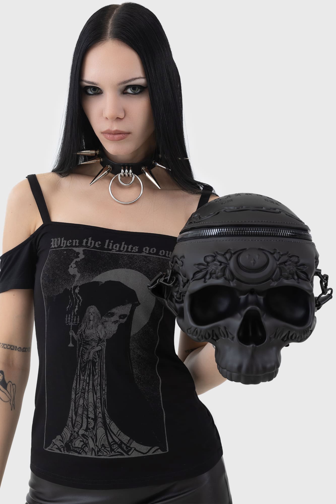 Contact The Dead Skull Tas