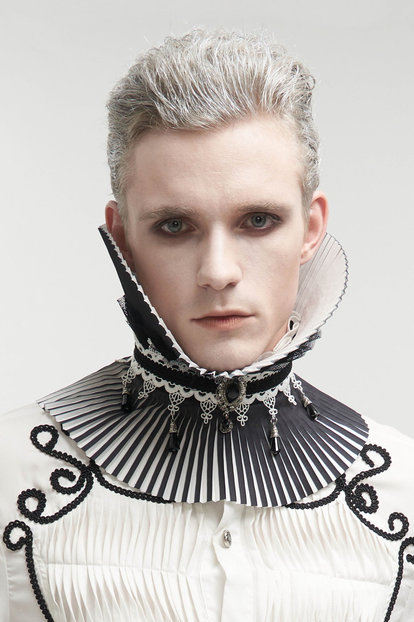 Adoration Collar