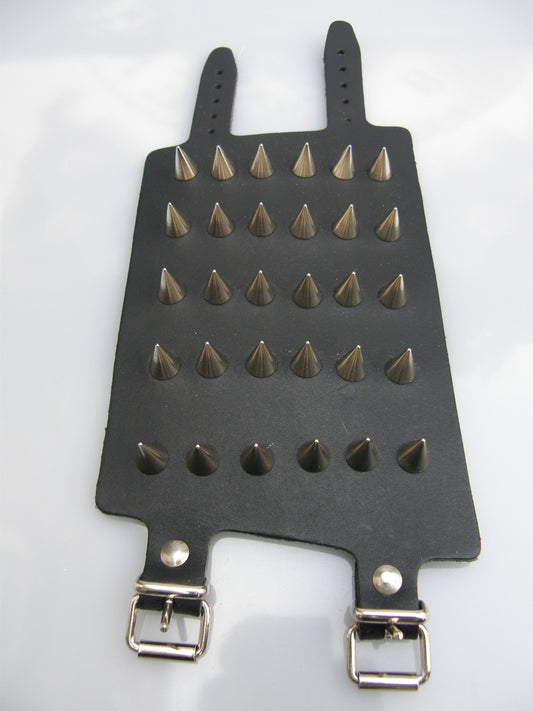 Polsband 6 Row Small Screw Cones