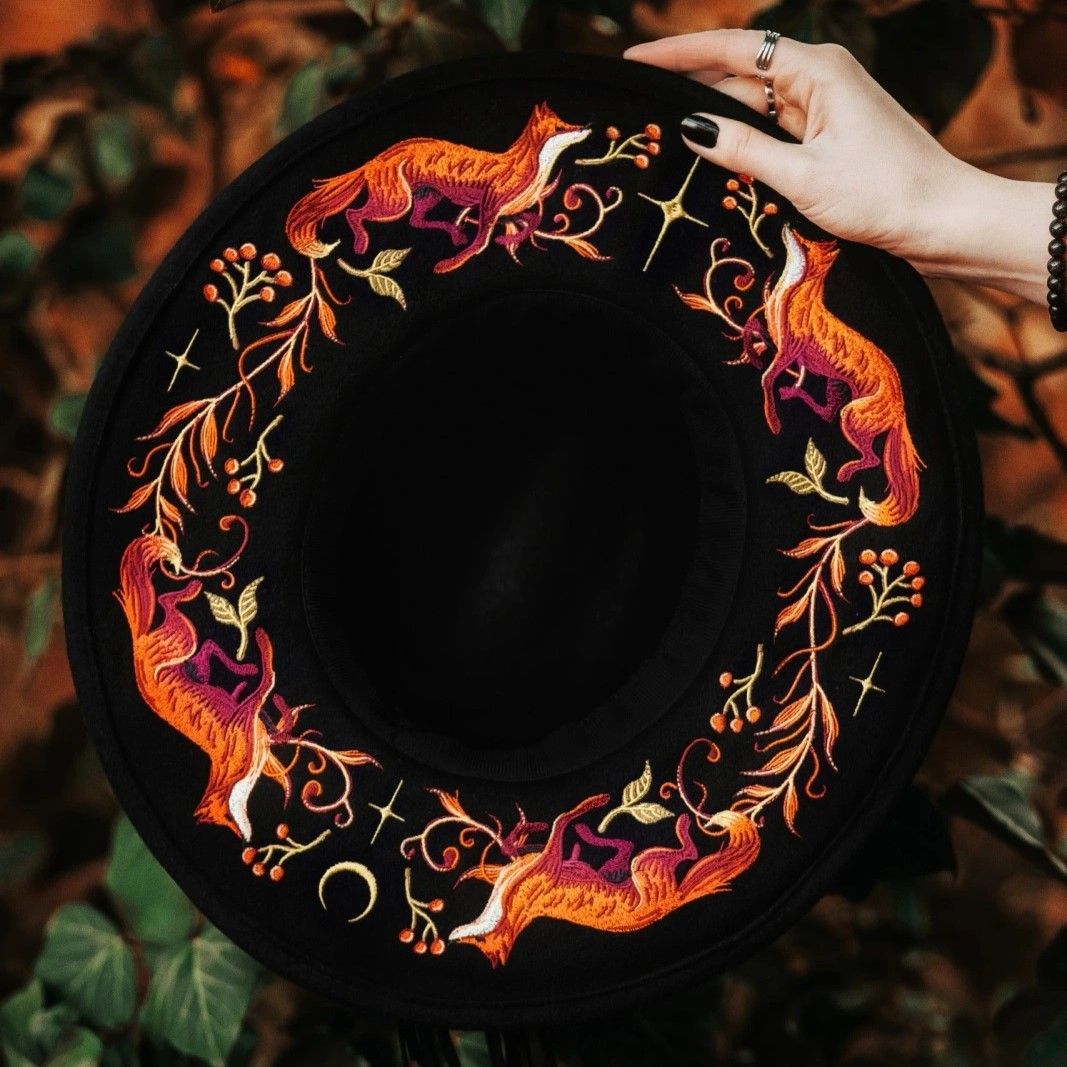 Embers Hoed