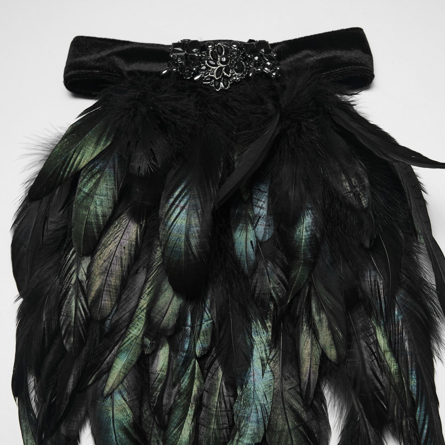 Show It Jabot