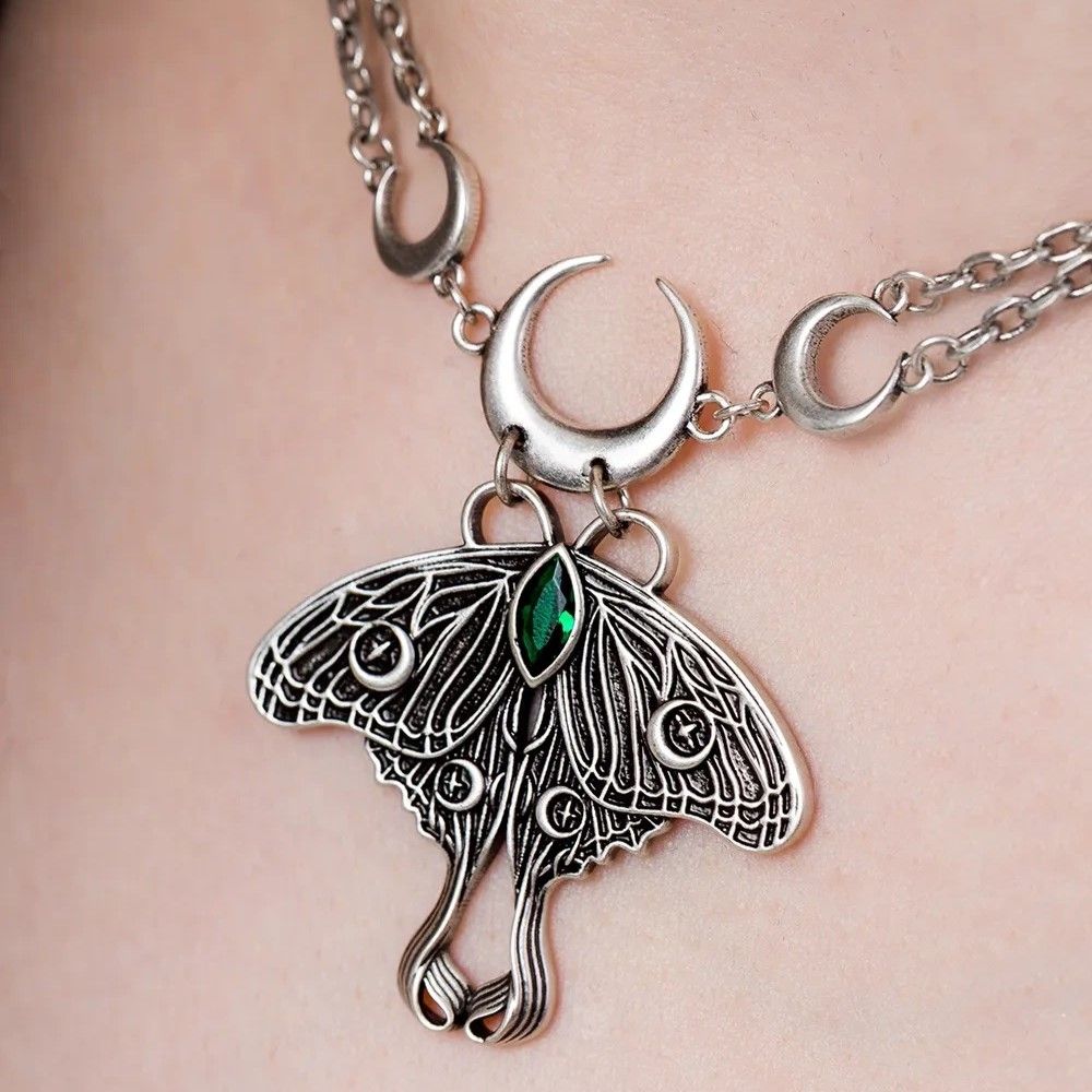 Luna Moth Halsketting