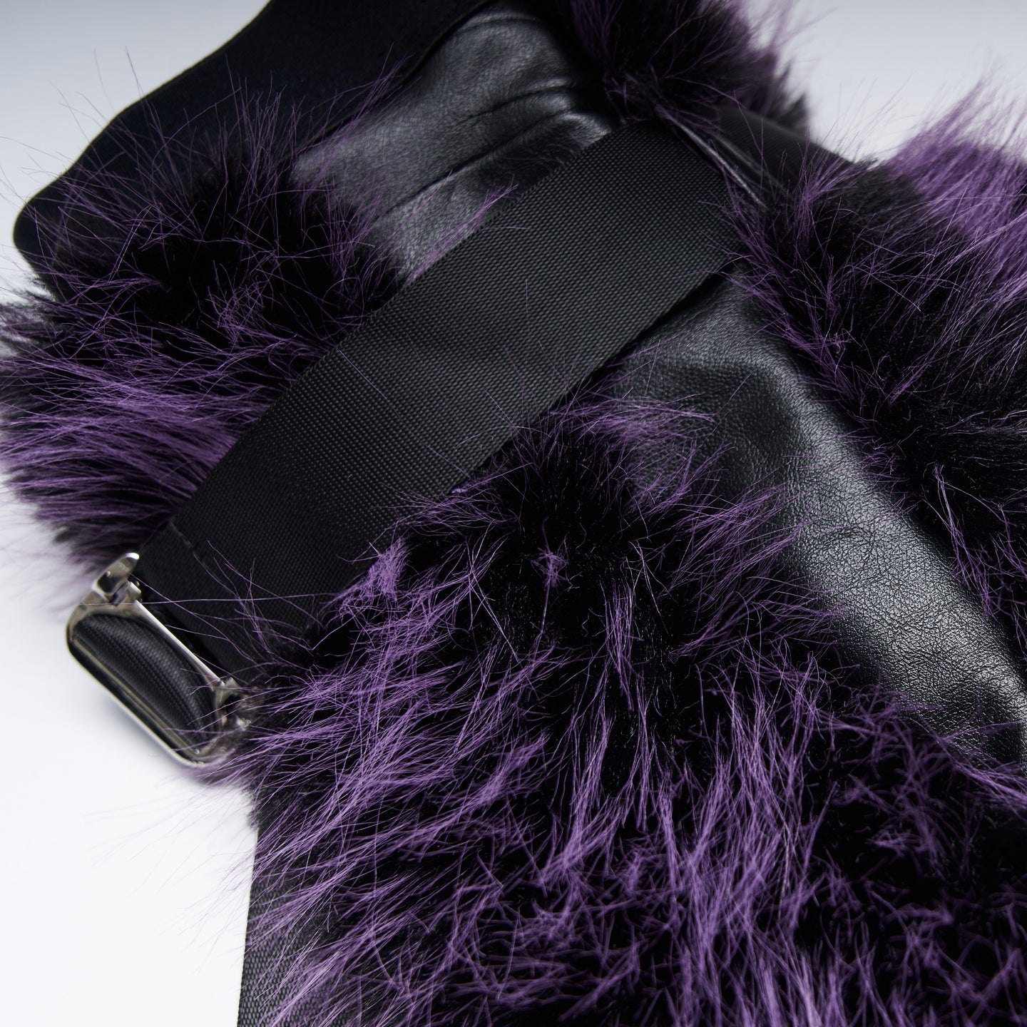 Meant to Be Beenwarmers Paars - Zwart